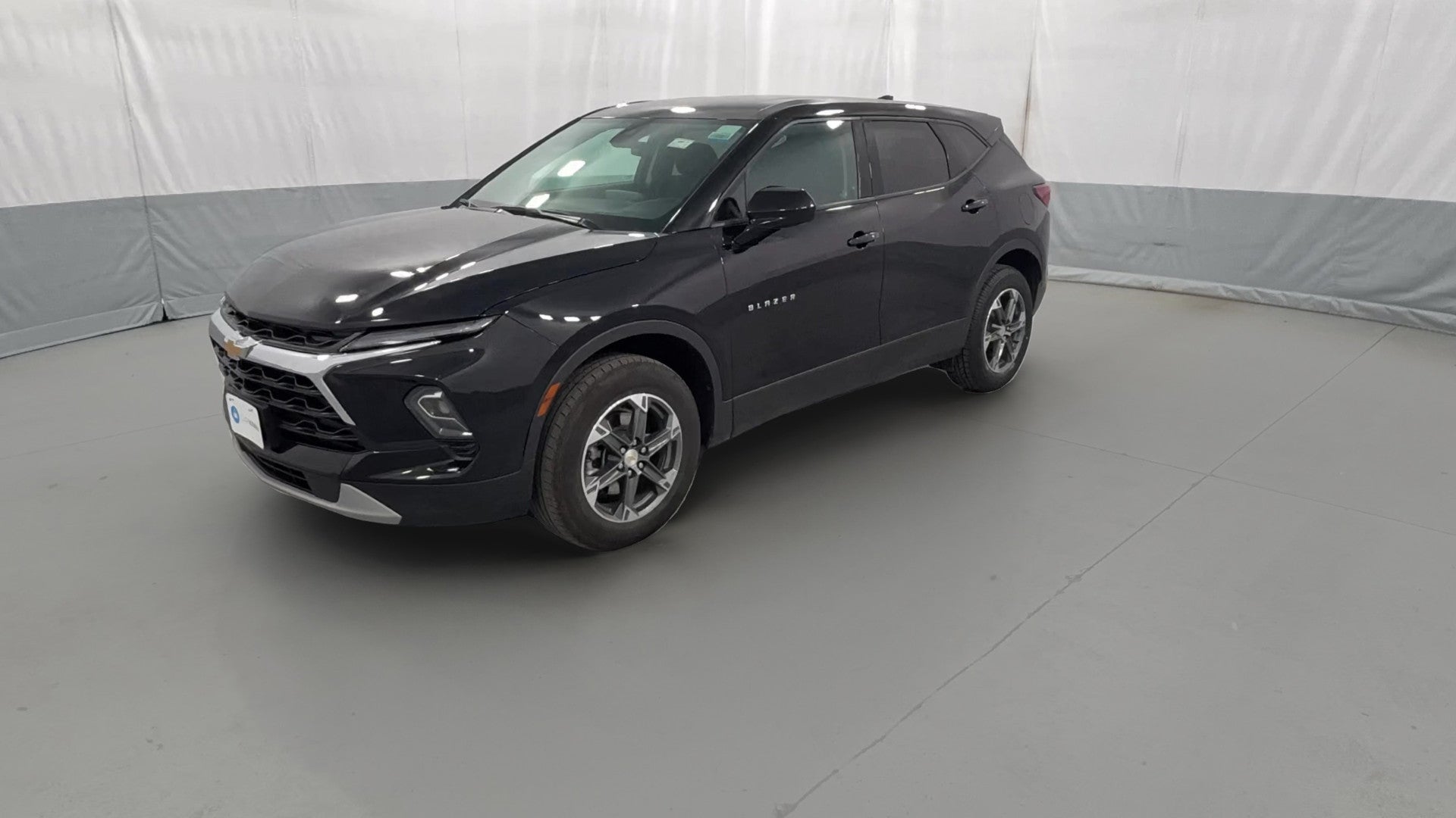 2025 Chevrolet Blazer vehicle photo