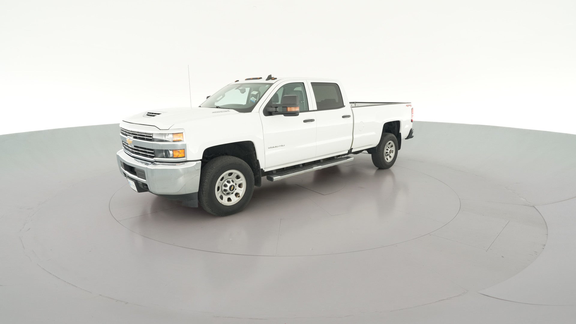 2018 Chevrolet Silverado 2500 HD Crew Cab vehicle photo