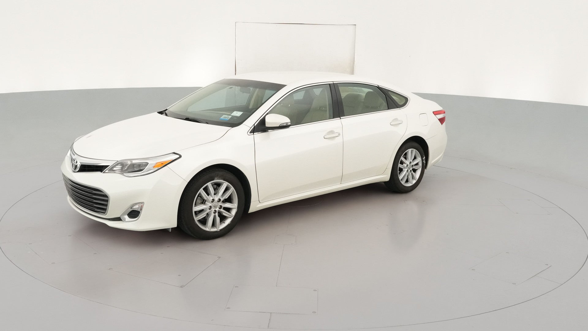 2014 Toyota Avalon vehicle photo