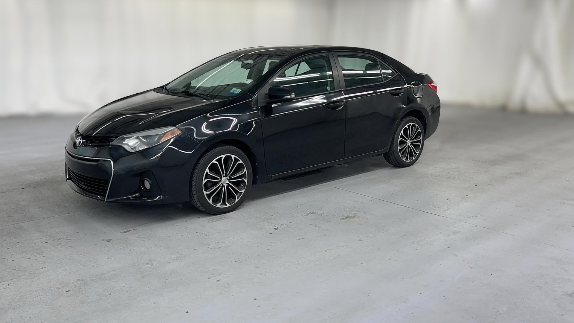 2015 Toyota Corolla vehicle photo