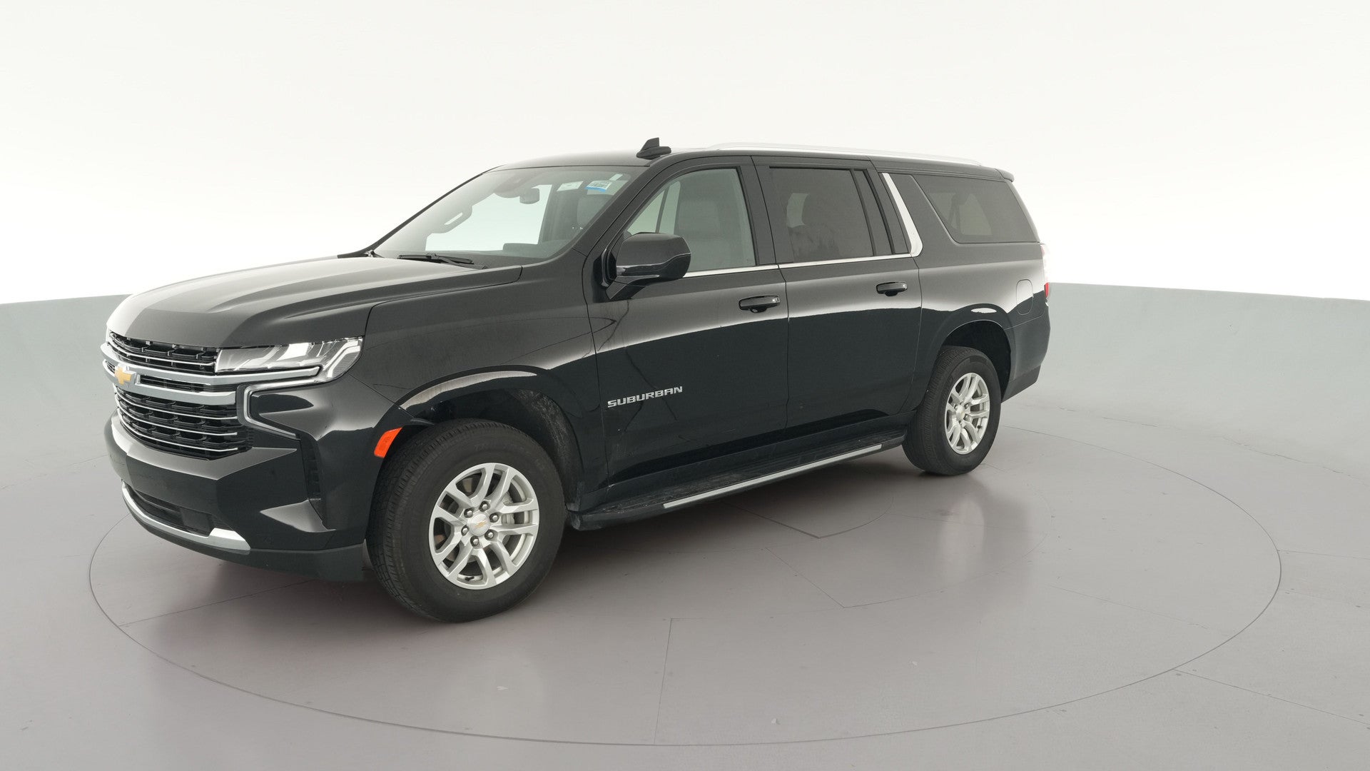 2024 Chevrolet Suburban vehicle photo