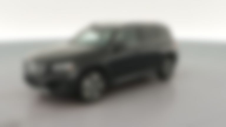 2025 Mercedes-Benz GLB vehicle photo