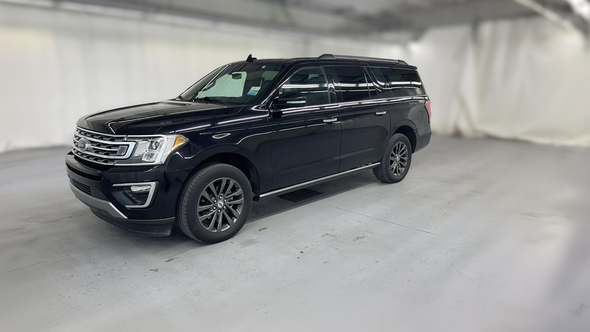 2021 Ford Expedition MAX vehicle photo