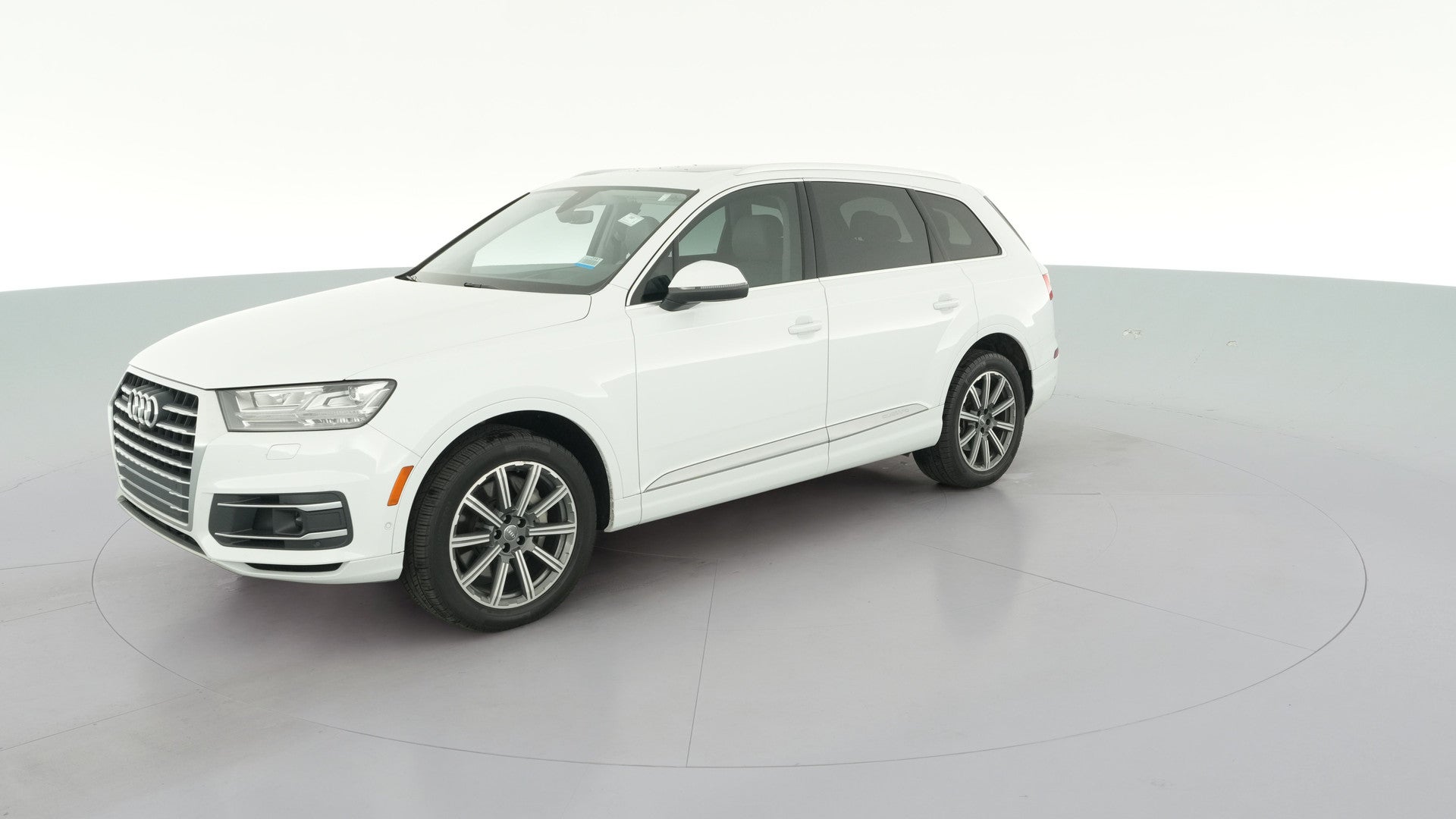 2019 Audi Q7 vehicle photo