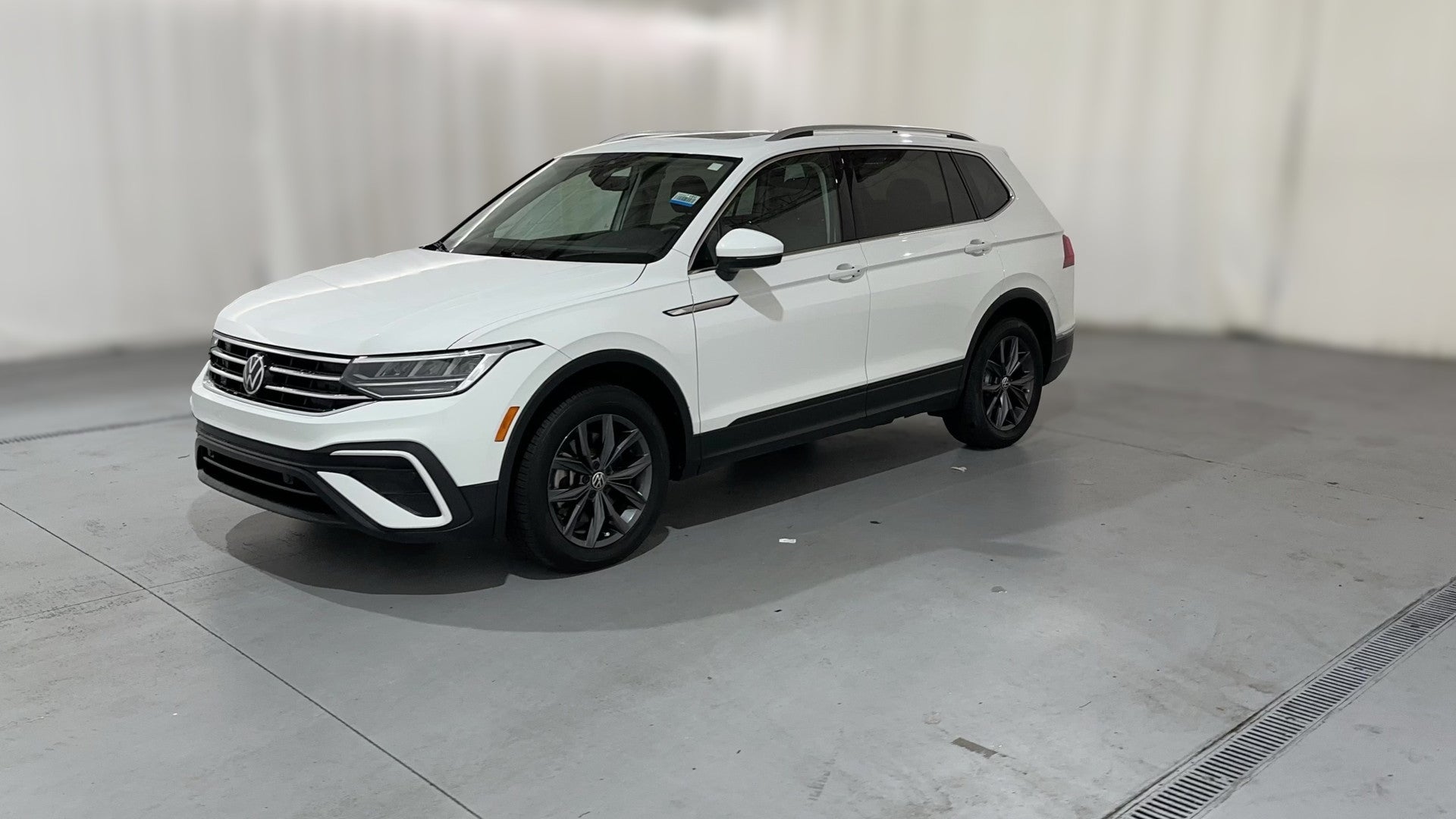 2022 Volkswagen Tiguan vehicle photo