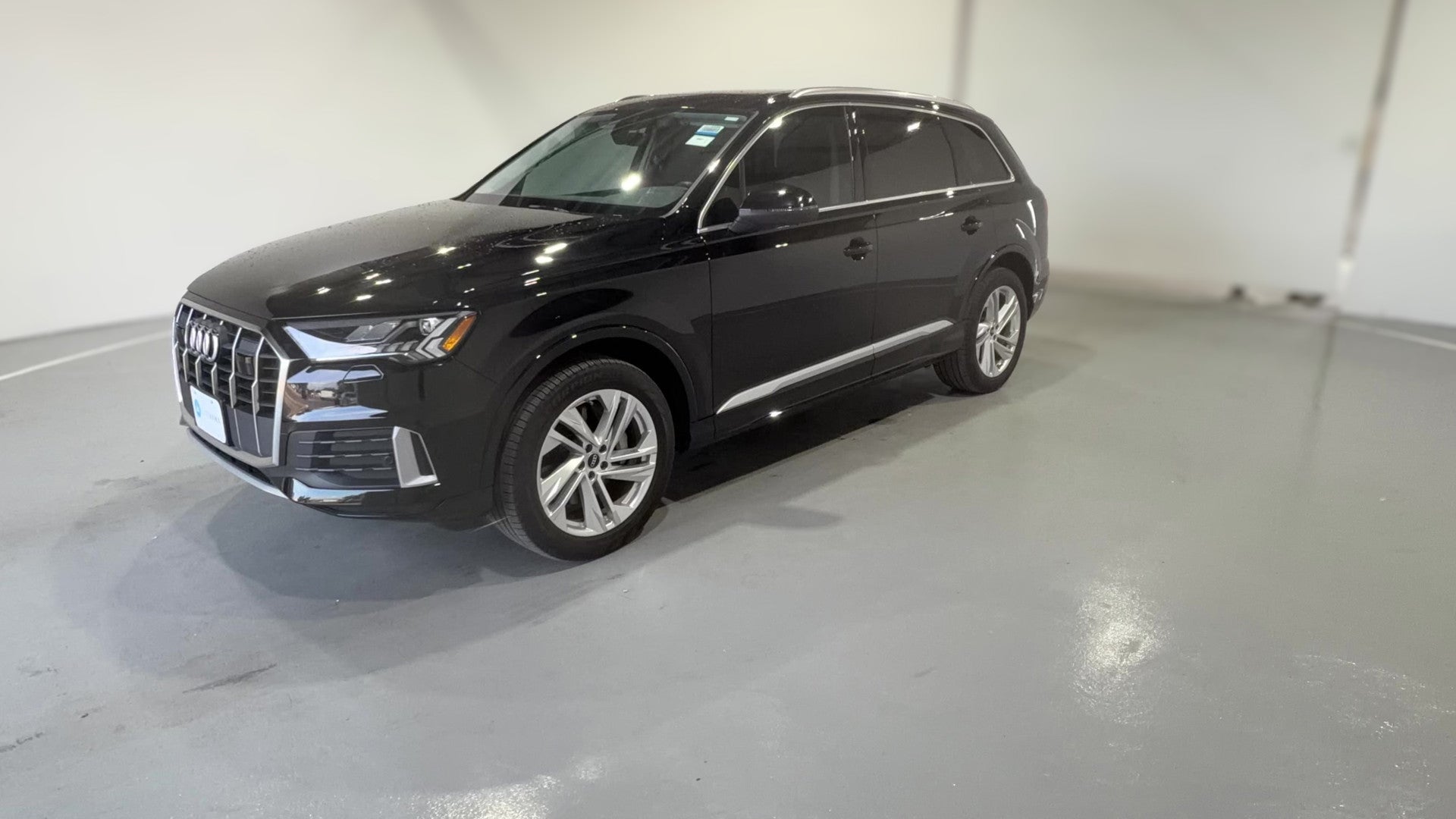 2023 Audi Q7 vehicle photo