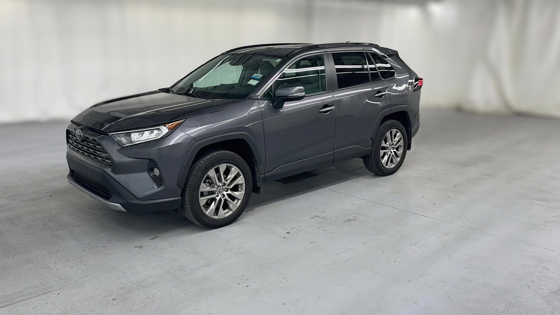 2021 Toyota RAV4 vehicle photo