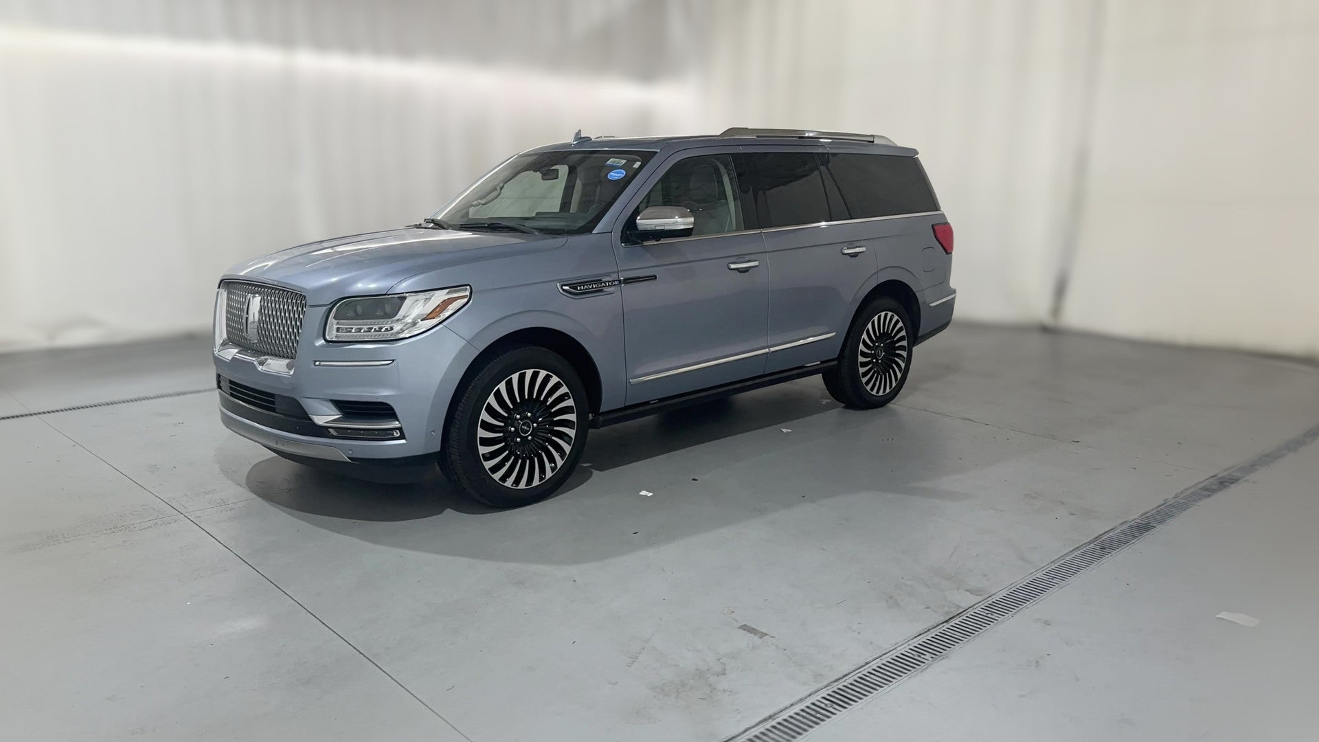 2019 Lincoln Navigator vehicle photo