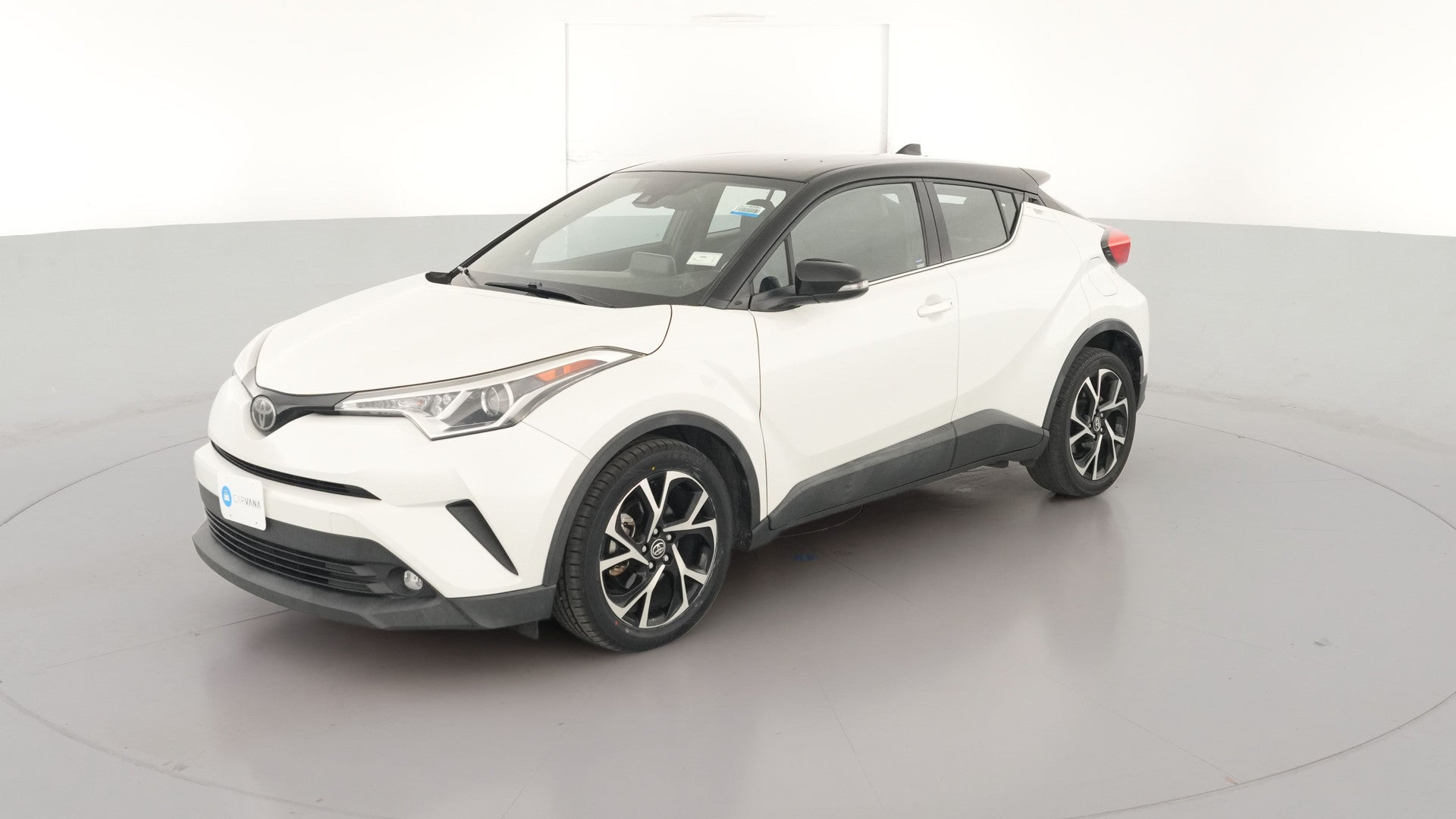 2019 Toyota C-HR vehicle photo
