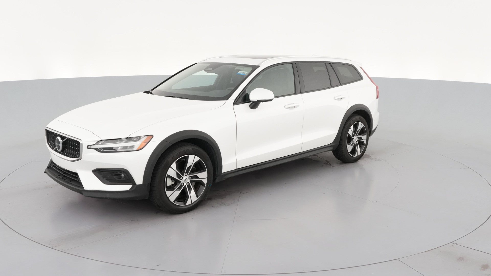 2025 Volvo V60 vehicle photo