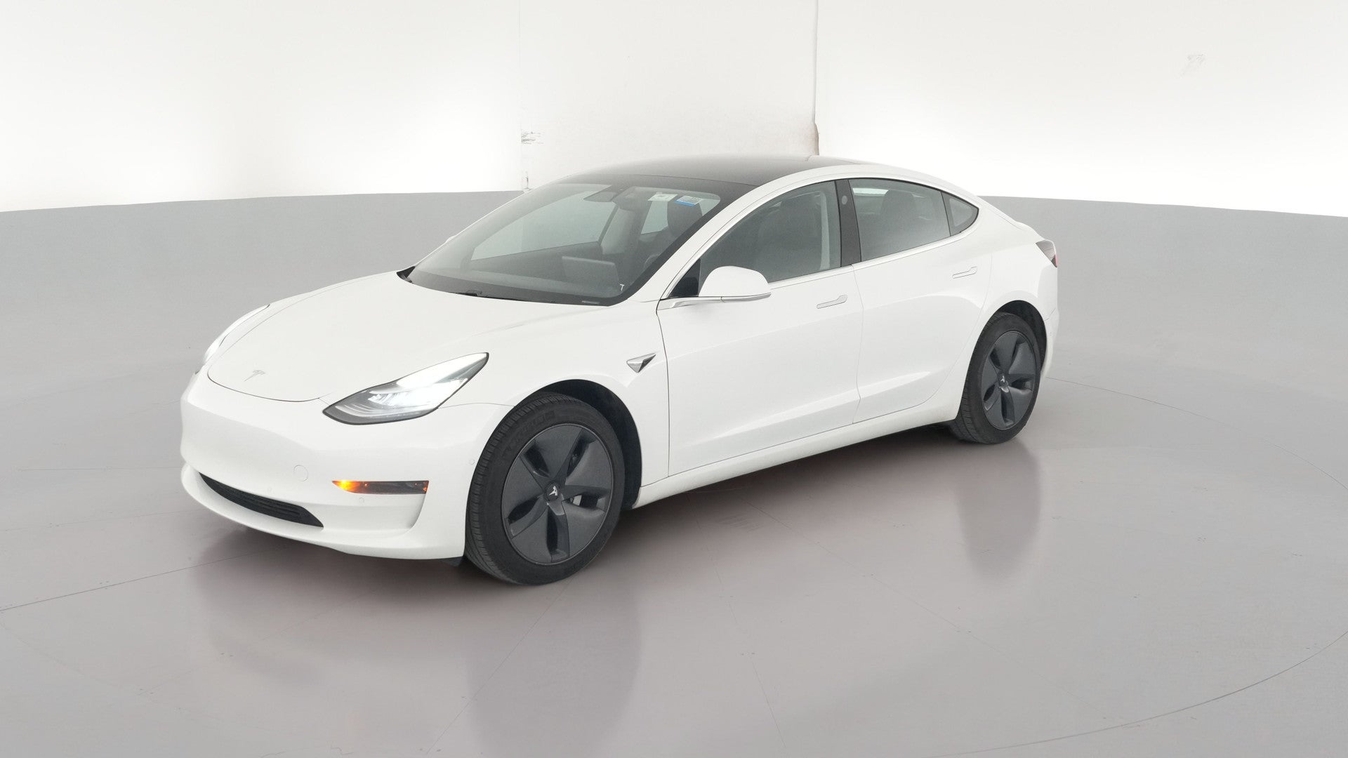 2020 Tesla Model 3 vehicle photo