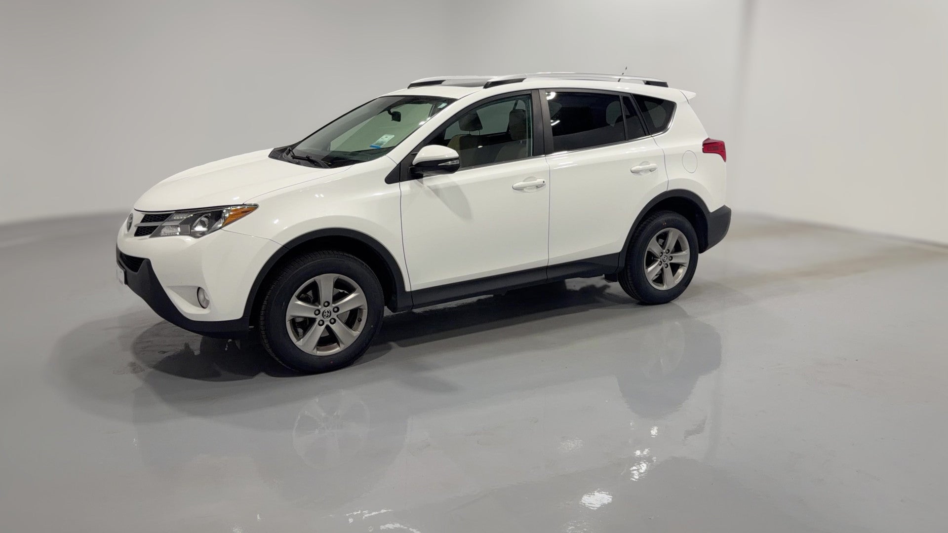 2015 Toyota RAV4 vehicle photo