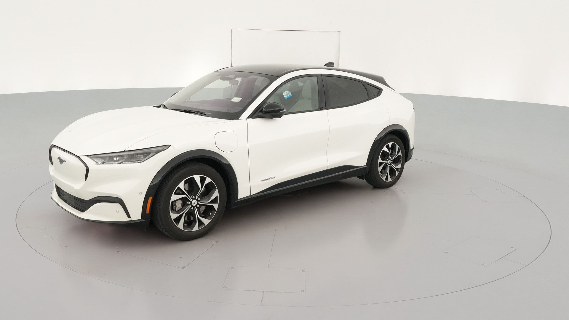 2022 Ford Mustang MACH-E vehicle photo