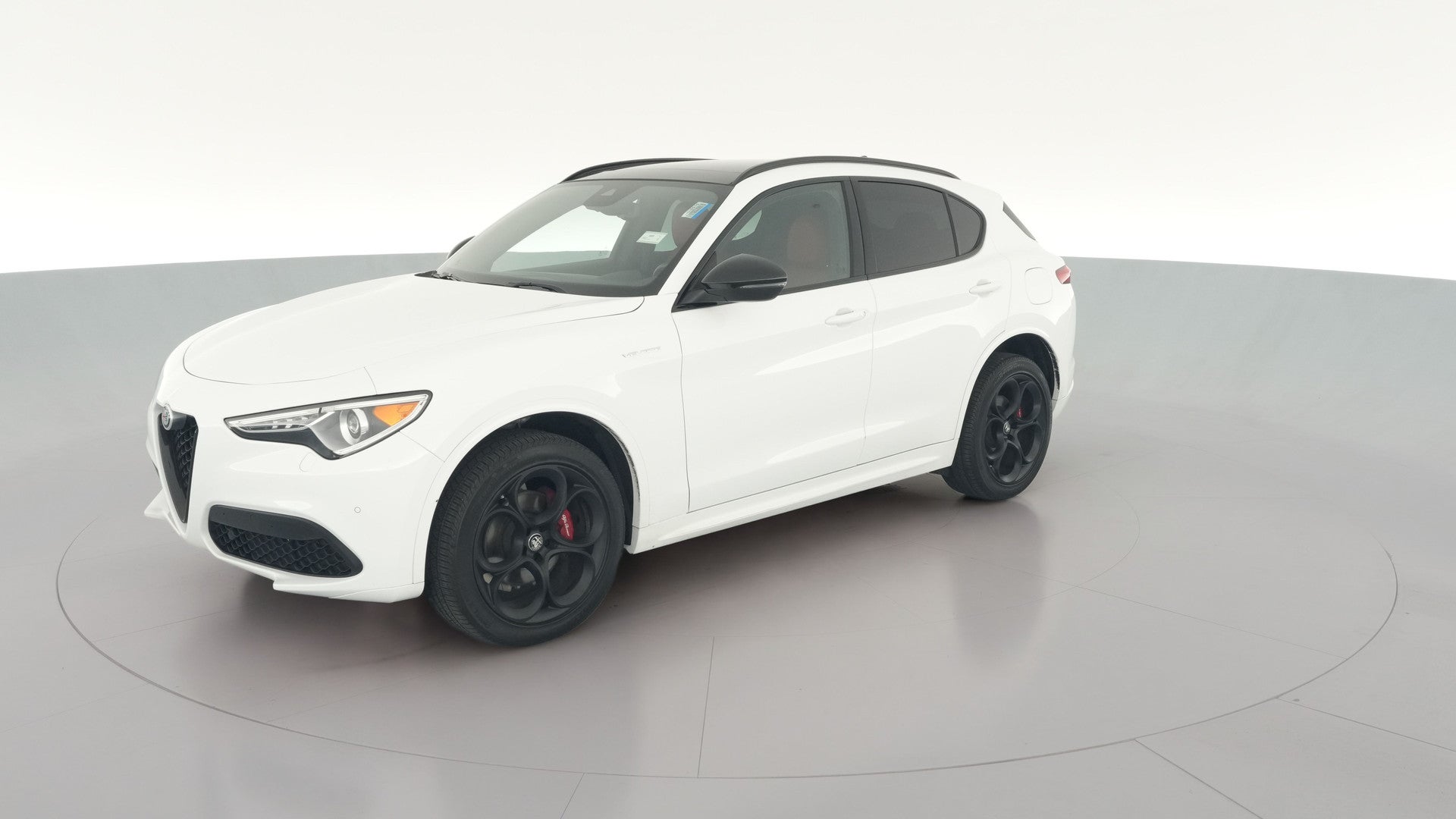 2023 Alfa Romeo Stelvio vehicle photo