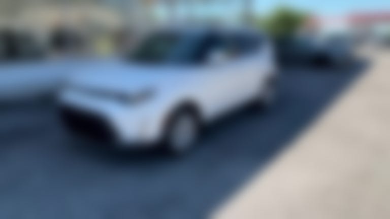 2025 Kia Soul vehicle photo