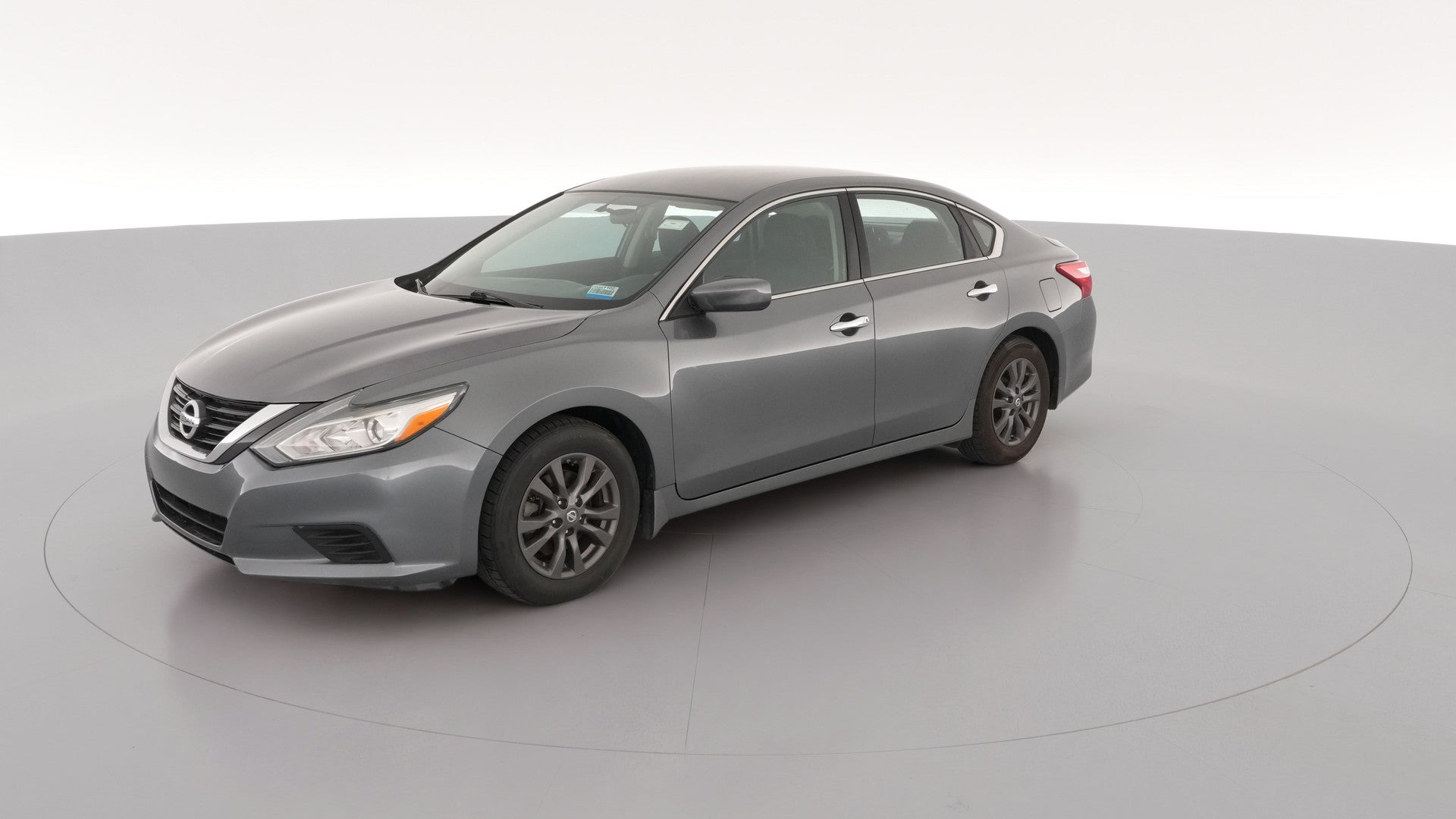 2017 Nissan Altima vehicle photo