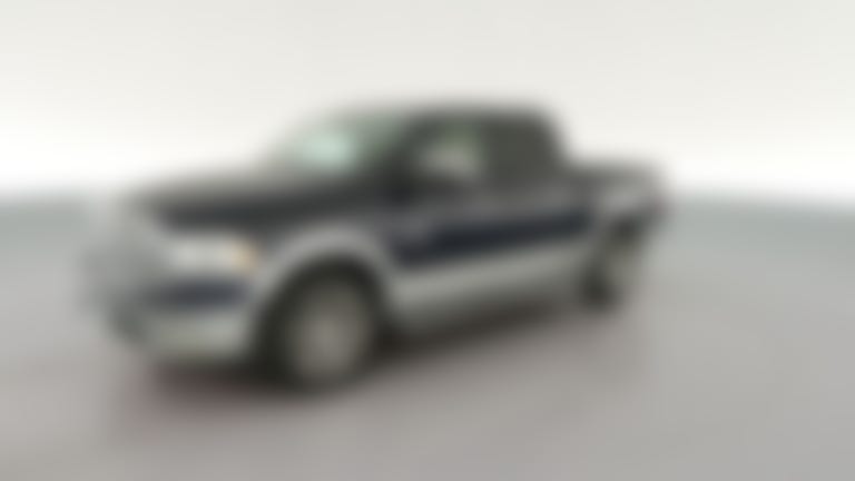 2018 Ram 1500 Crew Cab vehicle photo