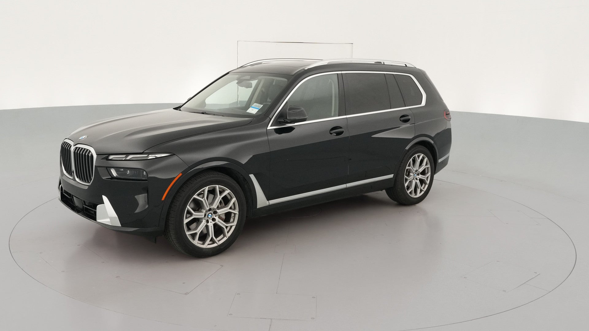 2025 BMW X7 vehicle photo
