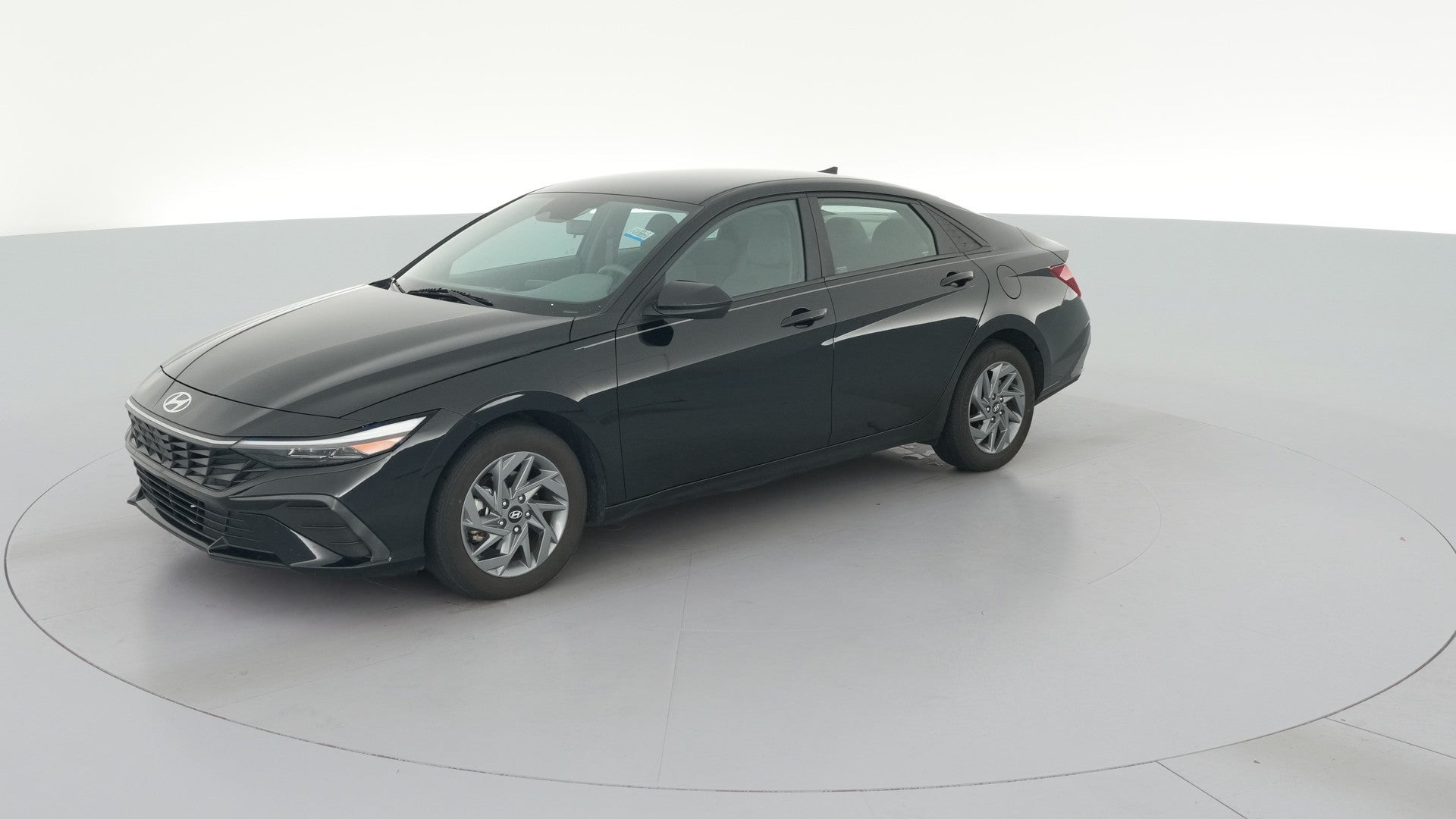 2024 Hyundai Elantra vehicle photo