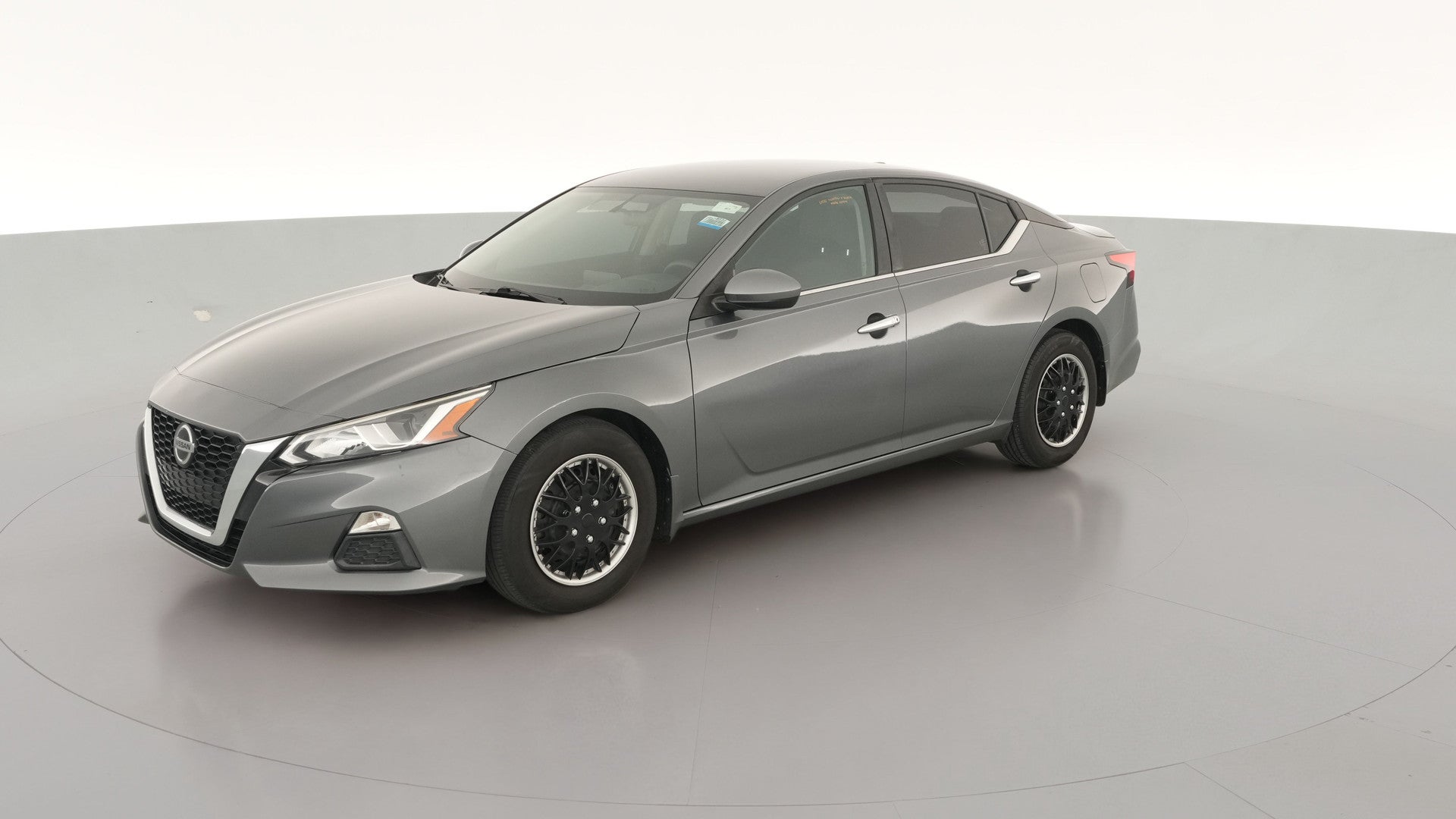 2020 Nissan Altima vehicle photo