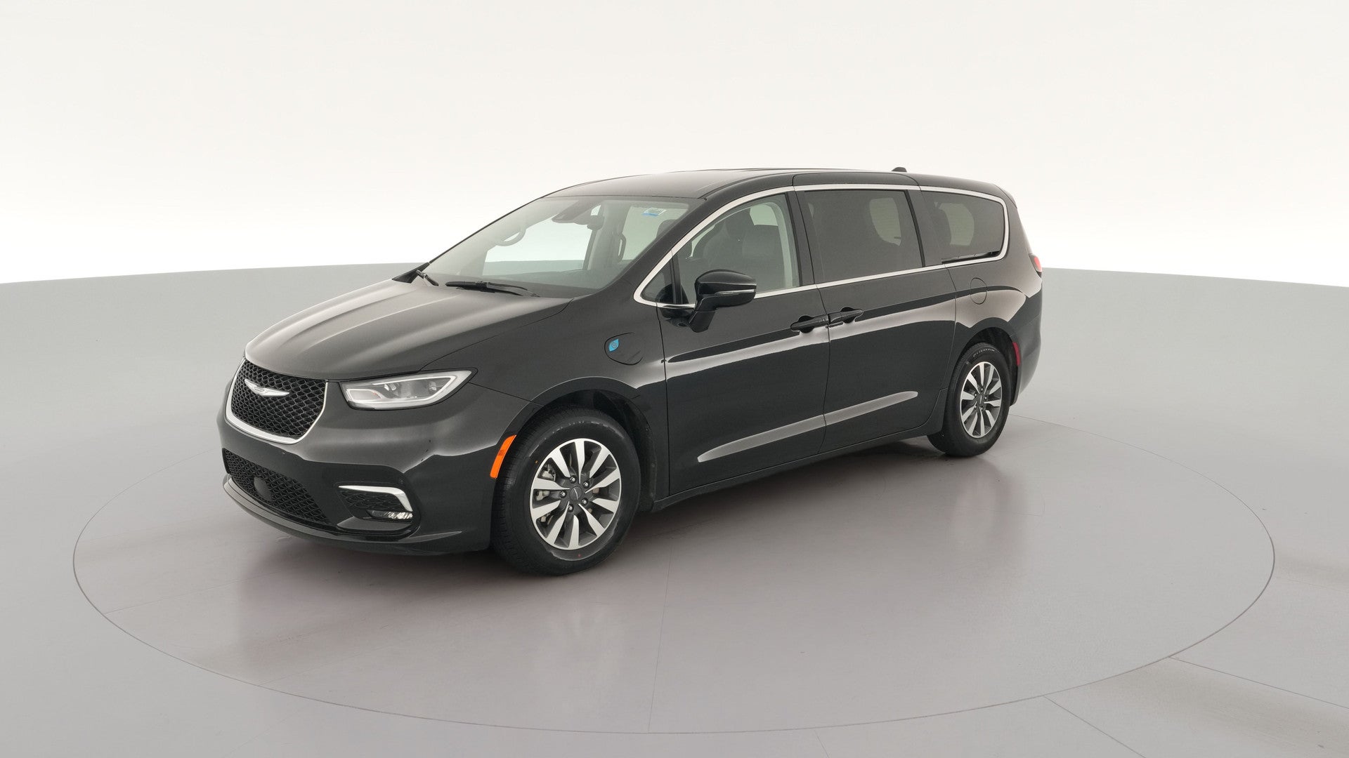 2024 Chrysler Pacifica Hybrid vehicle photo