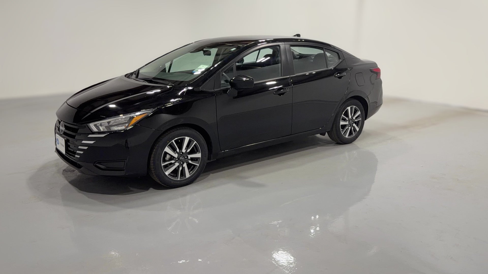 2025 Nissan Versa vehicle photo
