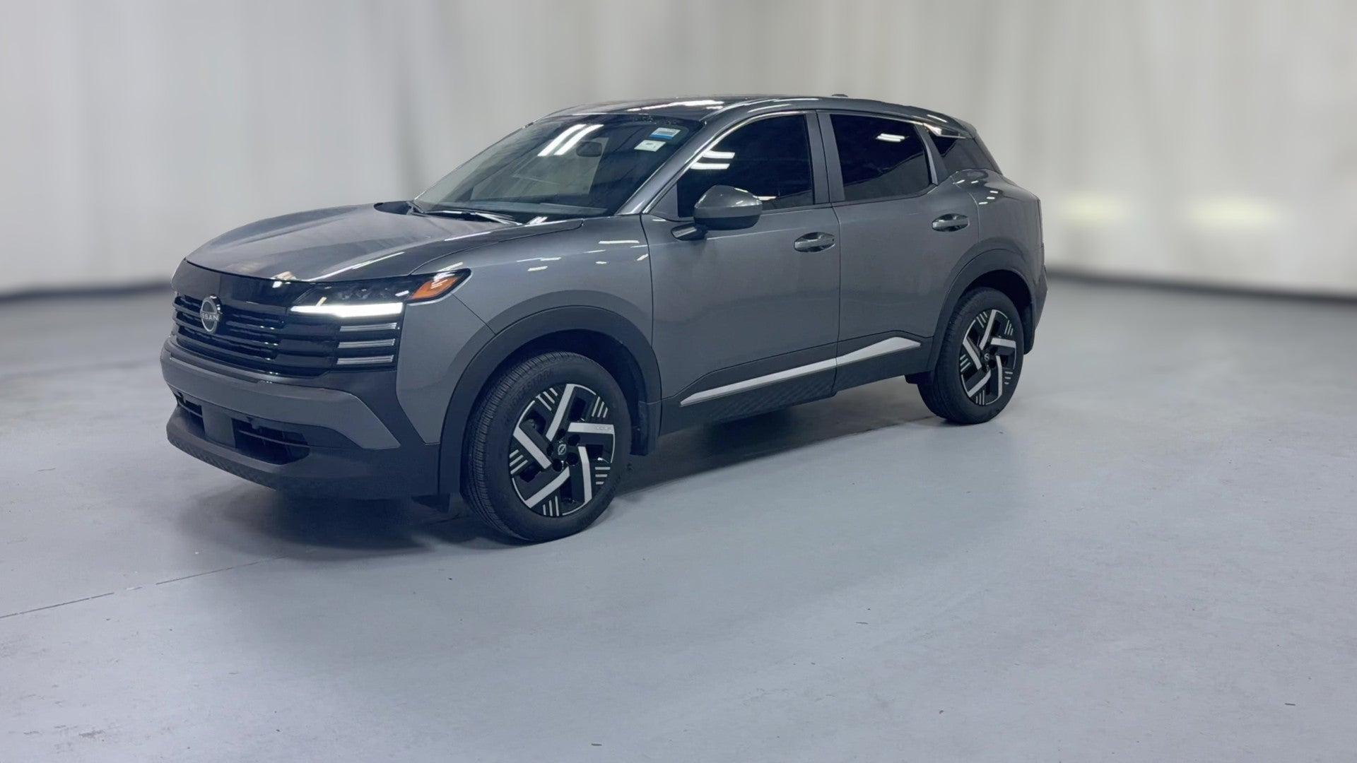 2025 Nissan Kicks vehicle photo