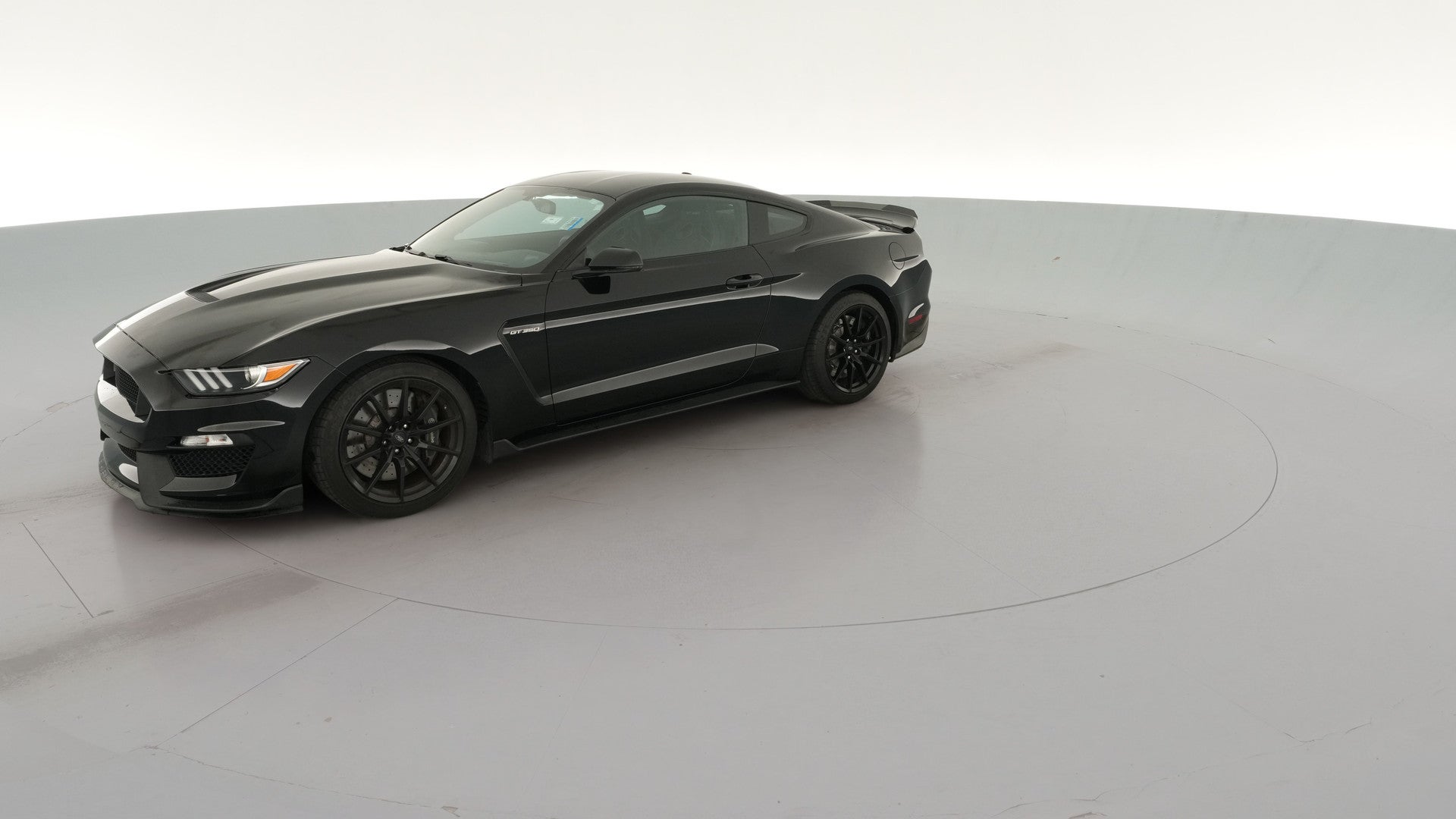 2017 Ford Mustang vehicle photo