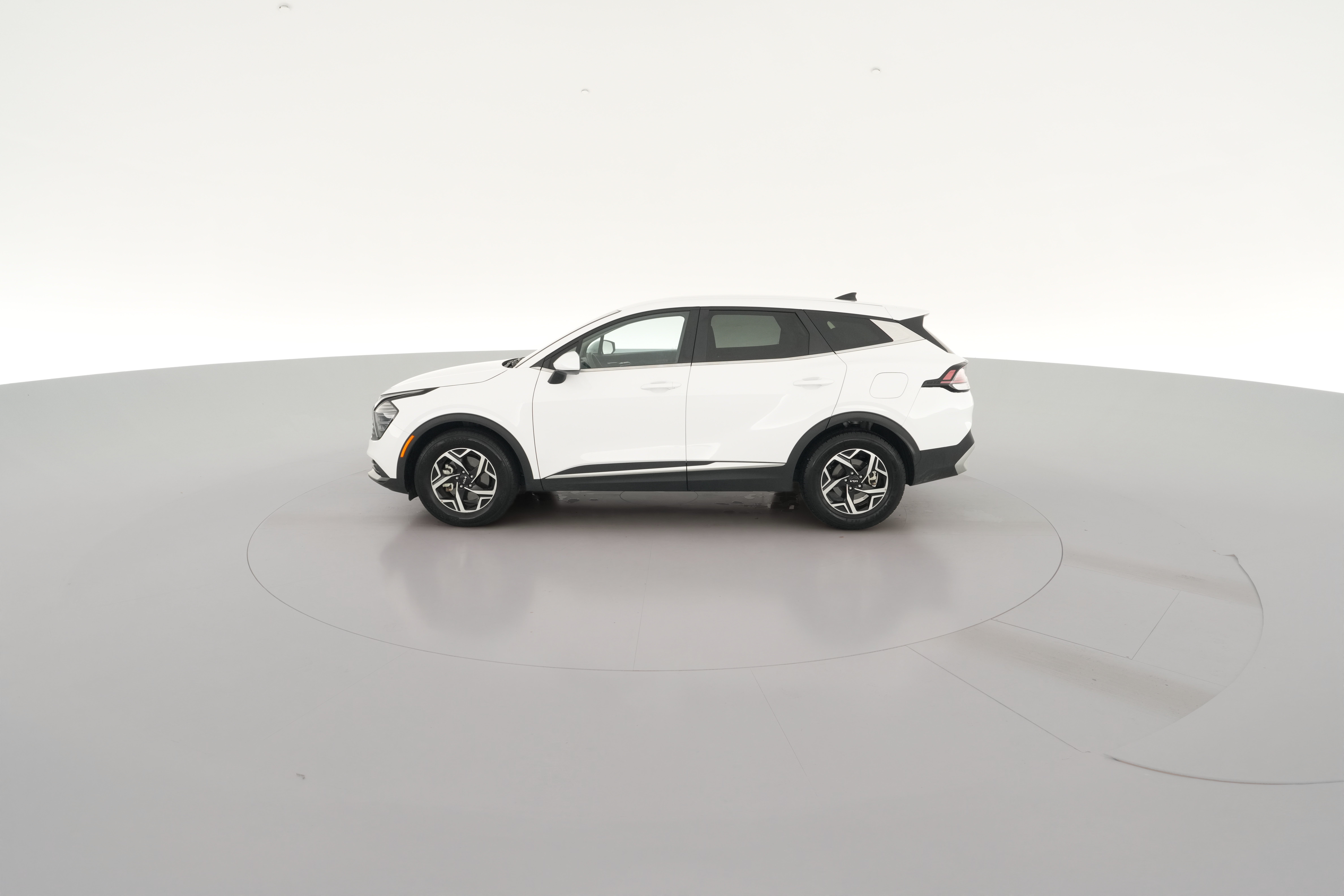 2025 Kia Sportage LX - Photo 25