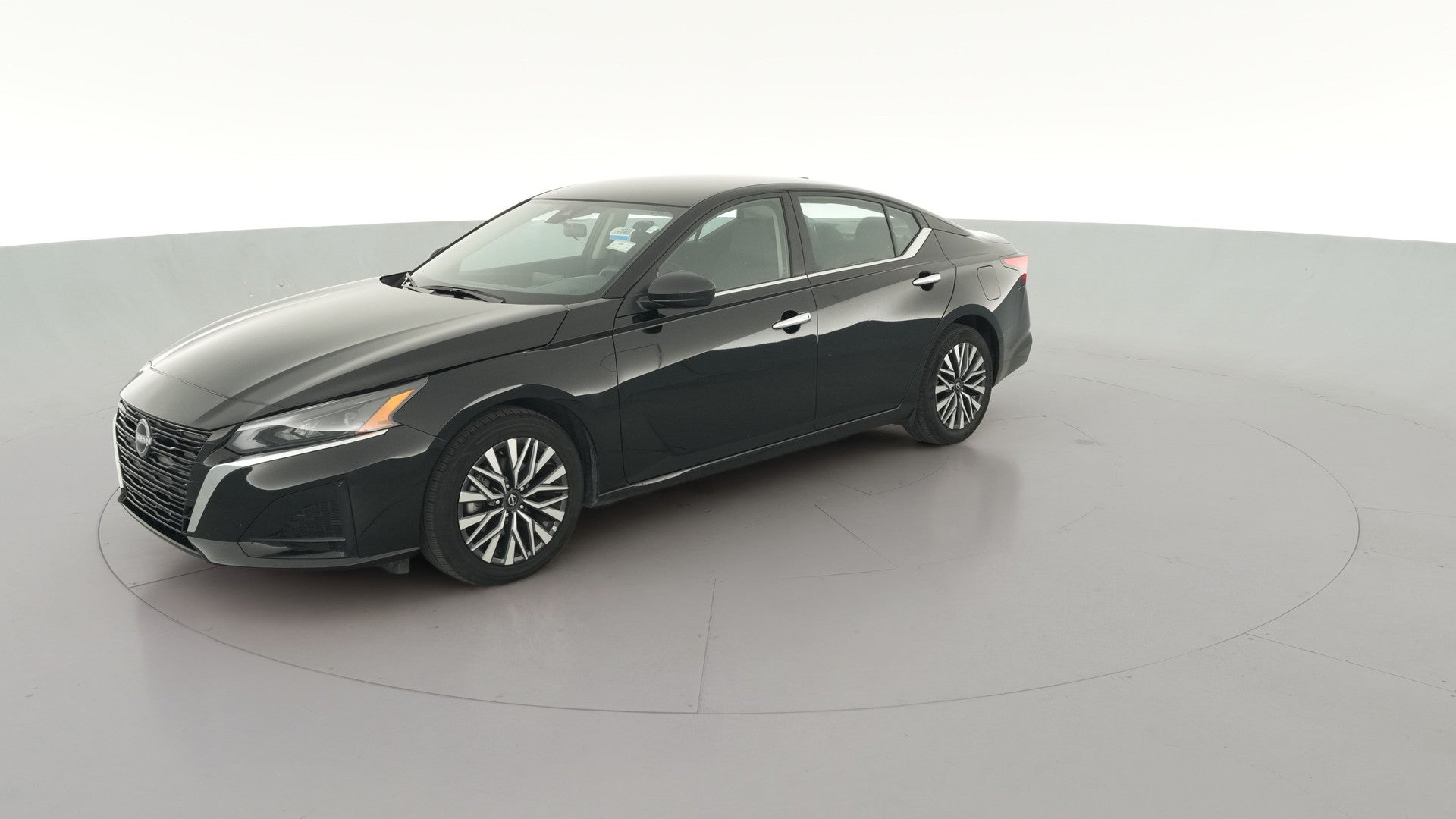 2025 Nissan Altima vehicle photo