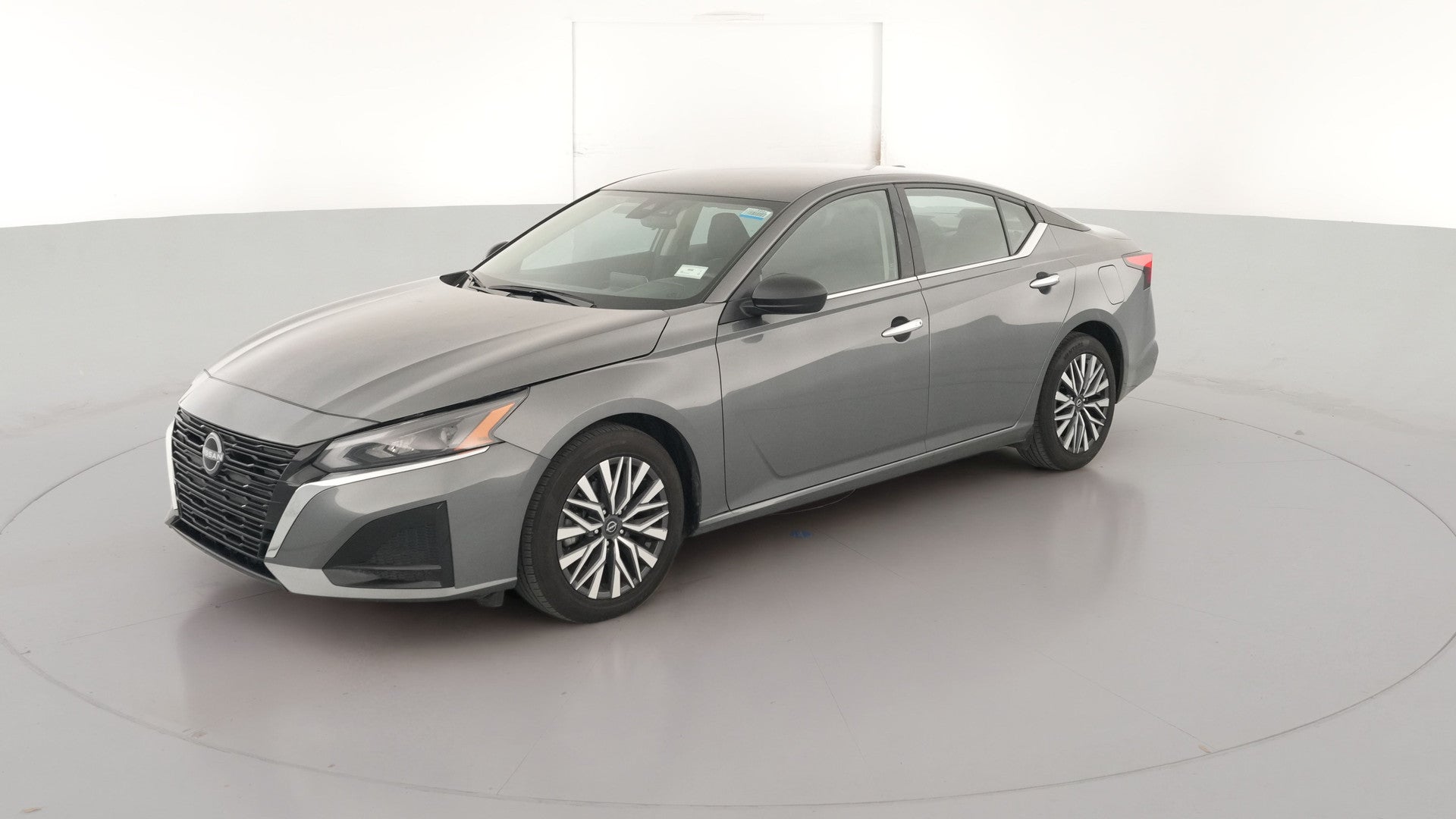 2025 Nissan Altima vehicle photo