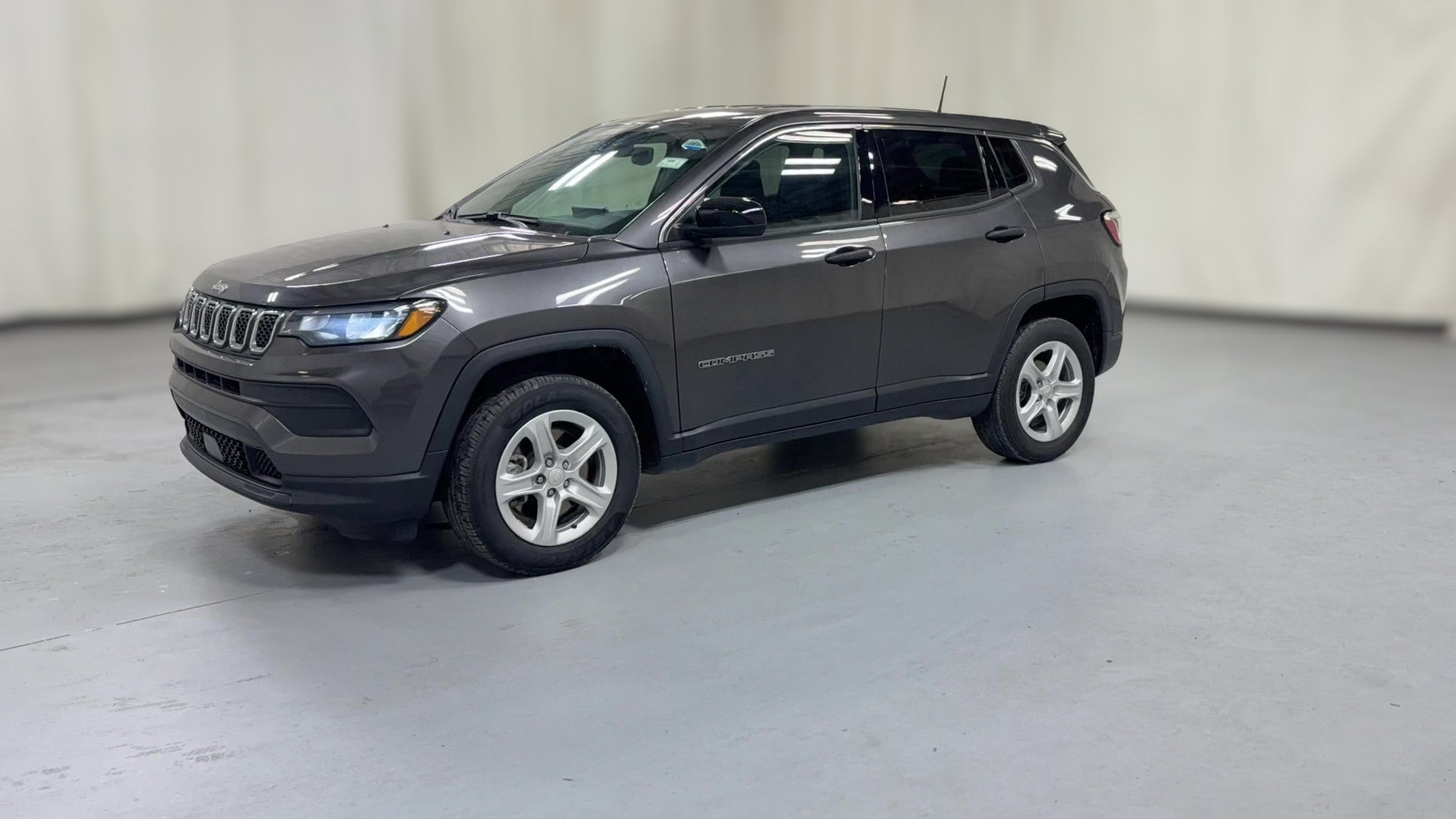 2023 Jeep Compass vehicle photo