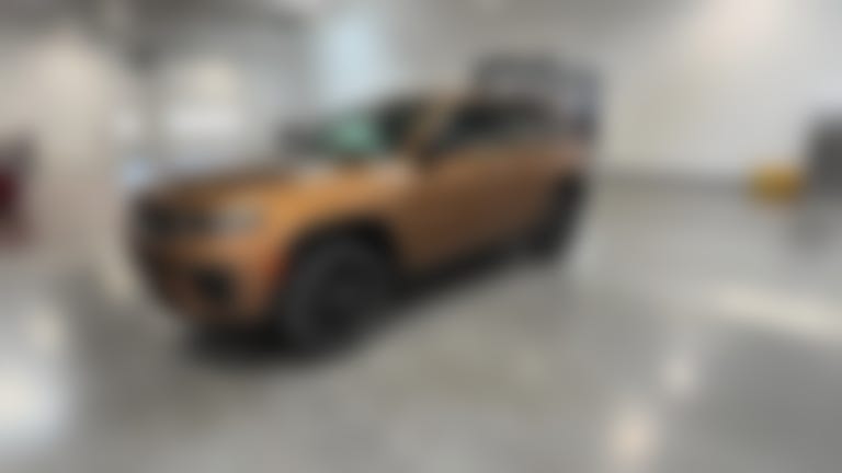2026 Jeep Grand Cherokee vehicle photo