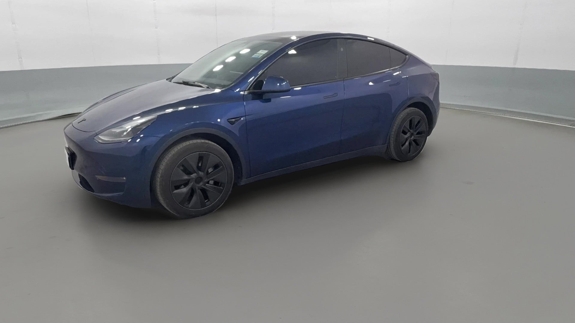 2025 Tesla Model Y vehicle photo
