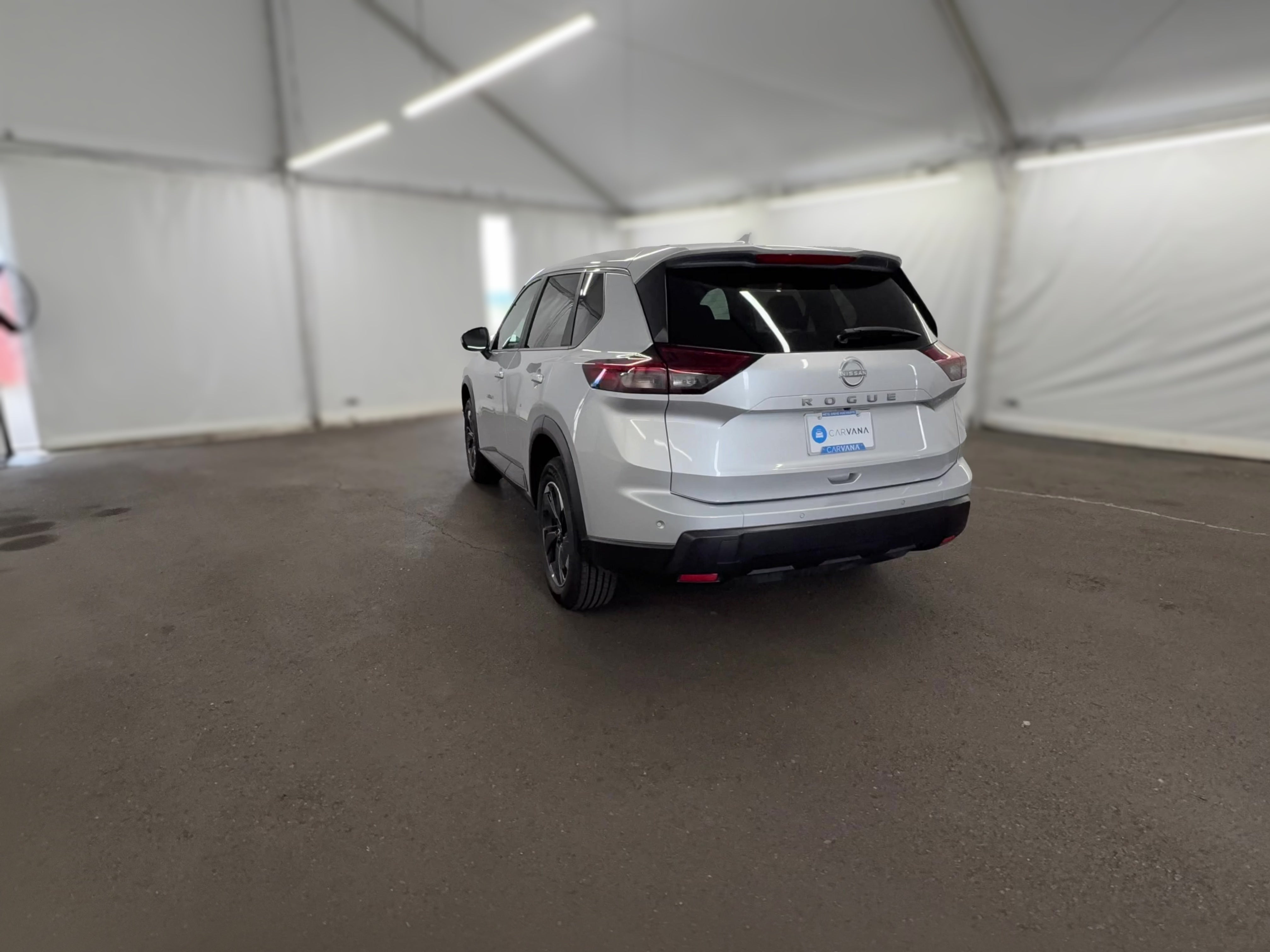 2025 Nissan Rogue SV - Photo 32