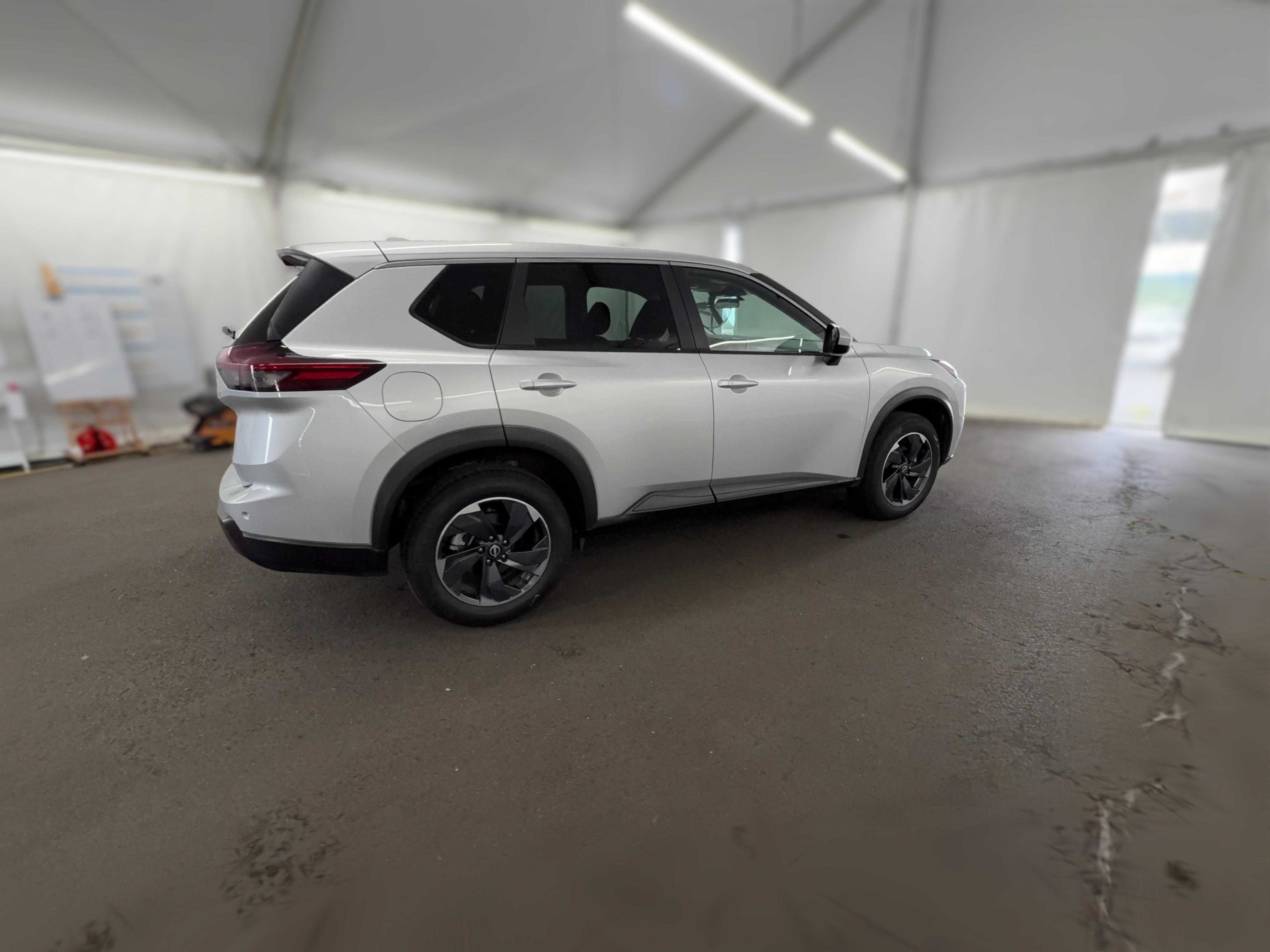 2025 Nissan Rogue SV - Photo 36