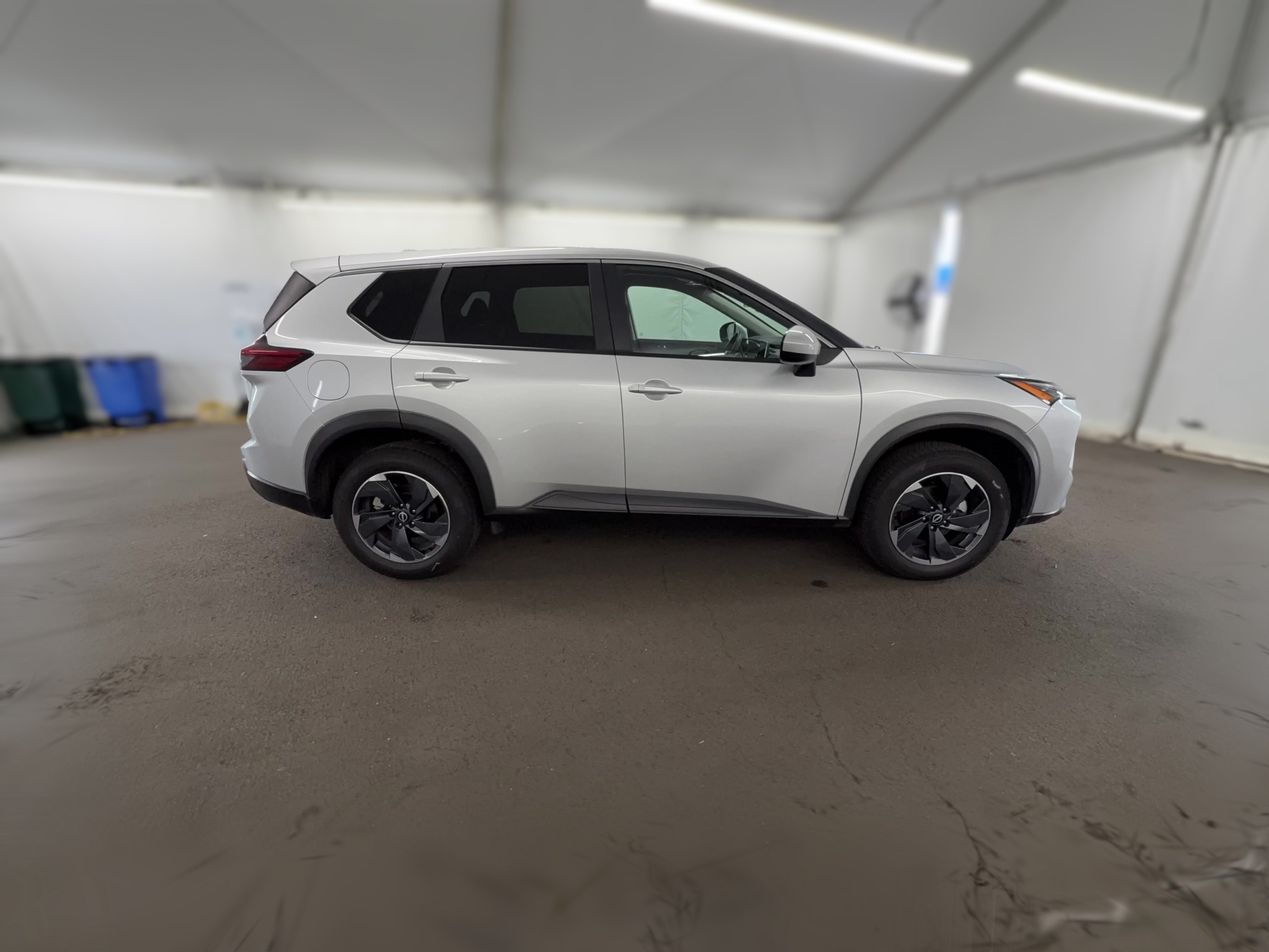 2025 Nissan Rogue SV - Photo 37