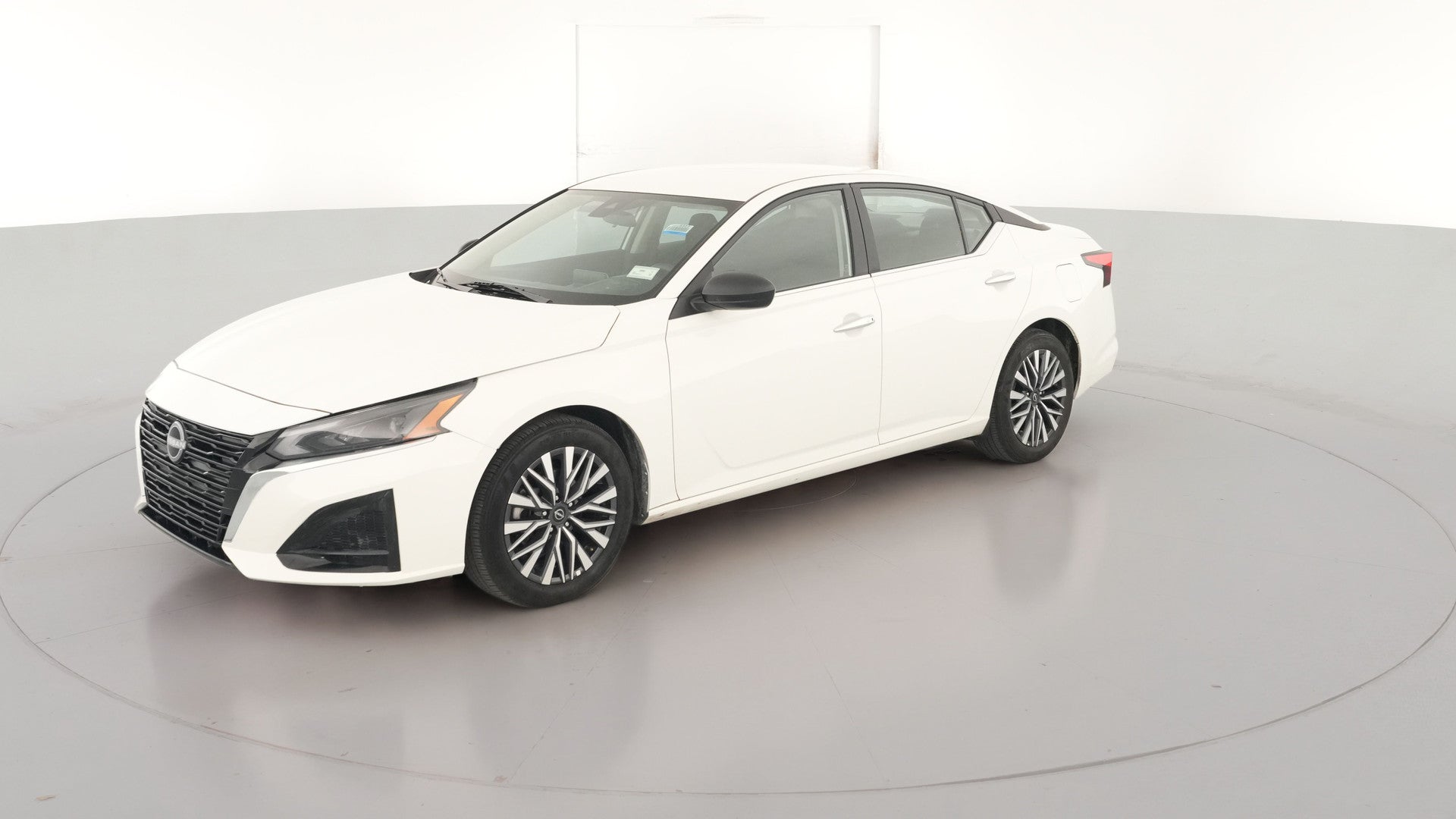 2025 Nissan Altima vehicle photo