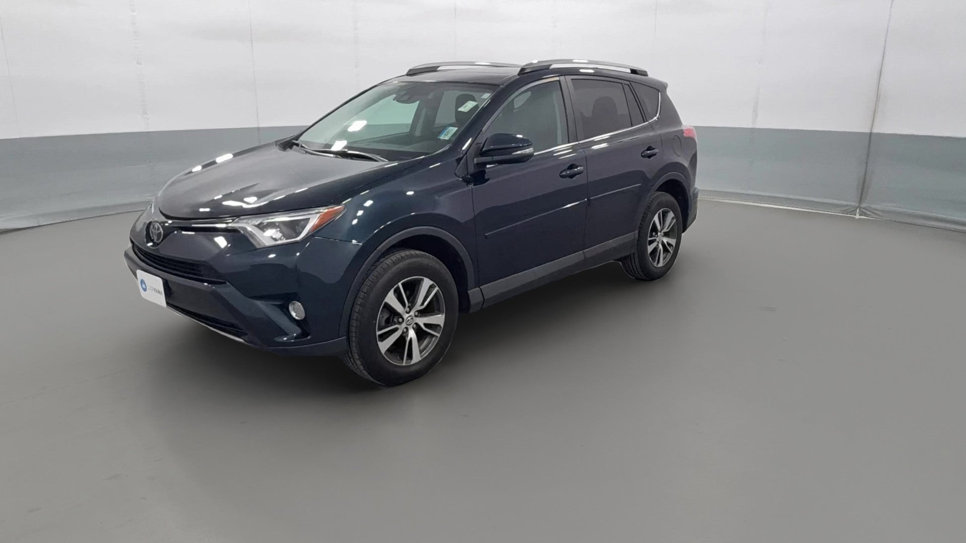 2017 Toyota RAV4 vehicle photo