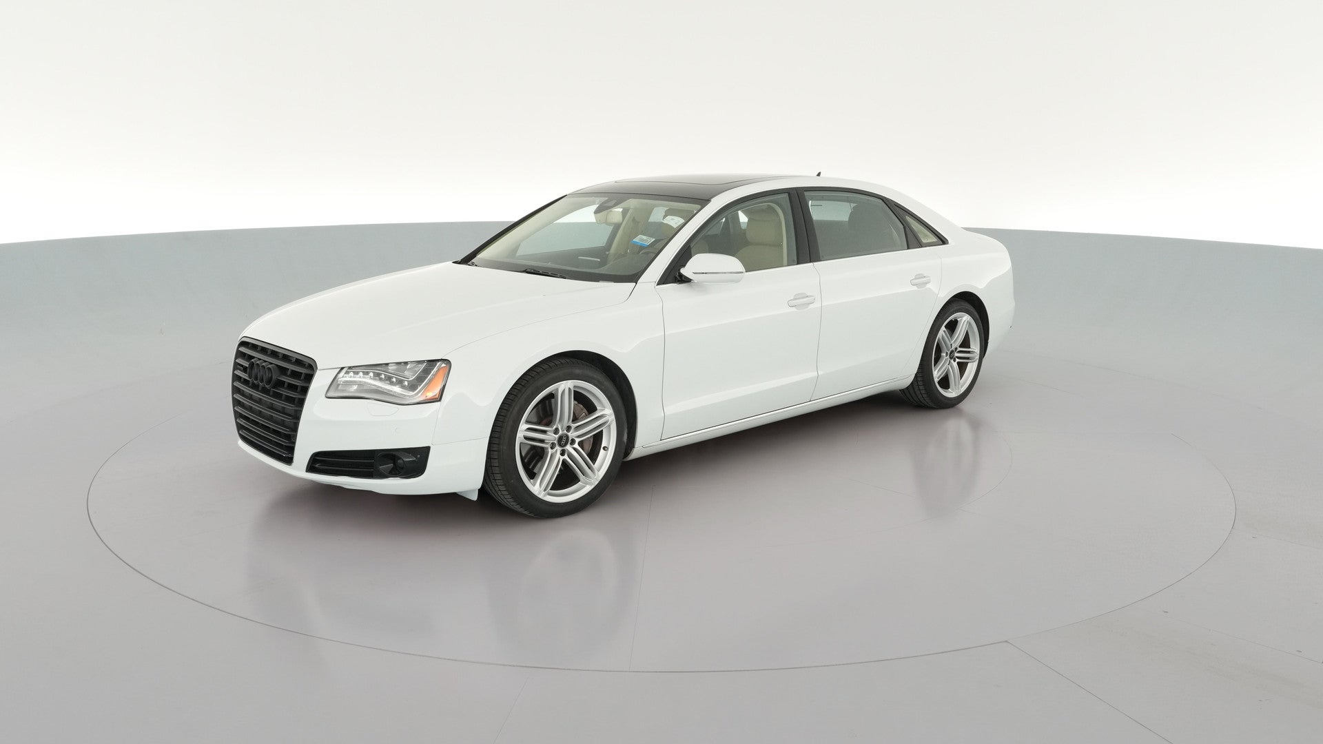 2013 Audi A8 vehicle photo