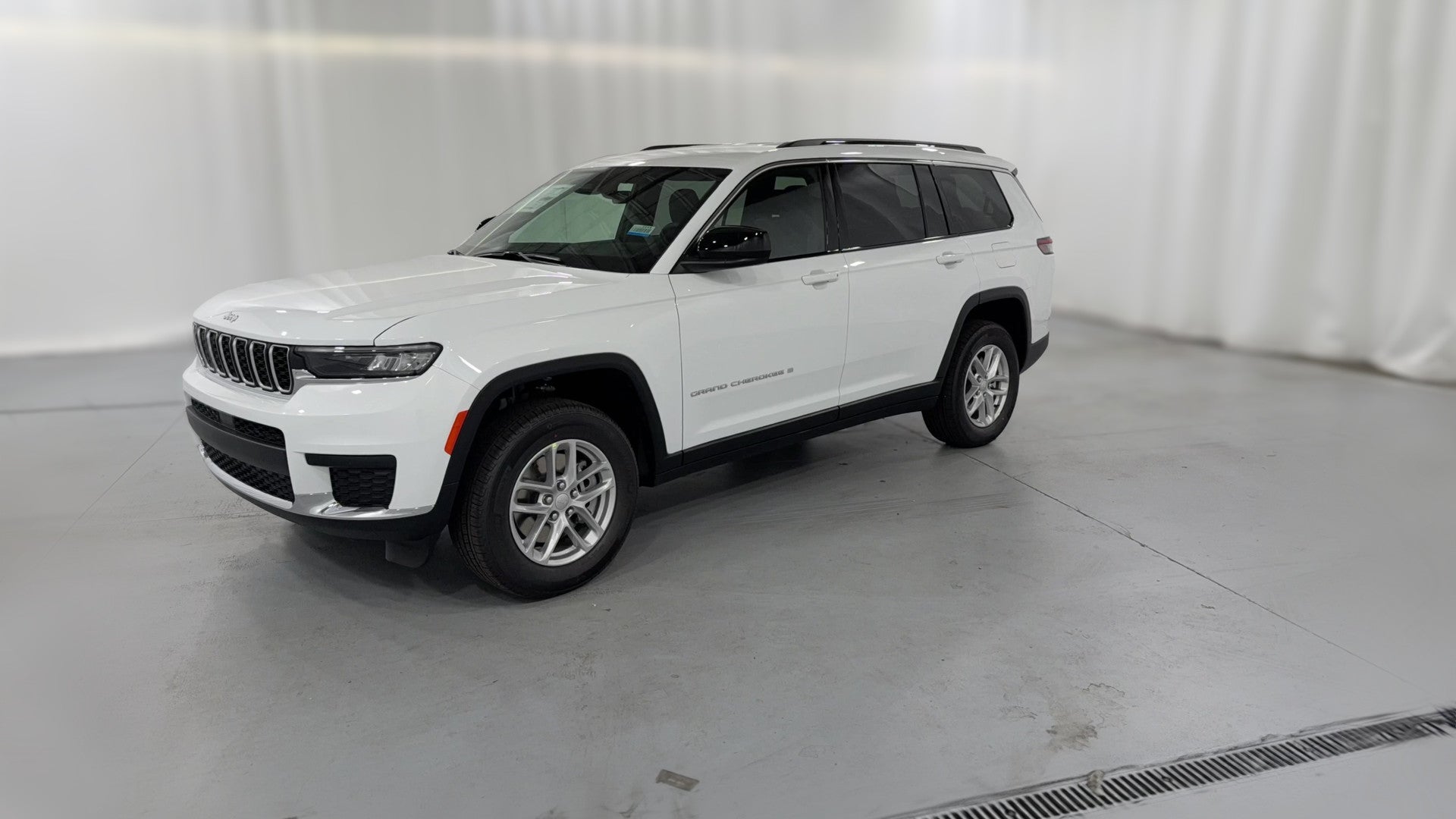 2026 Jeep Grand Cherokee L vehicle photo