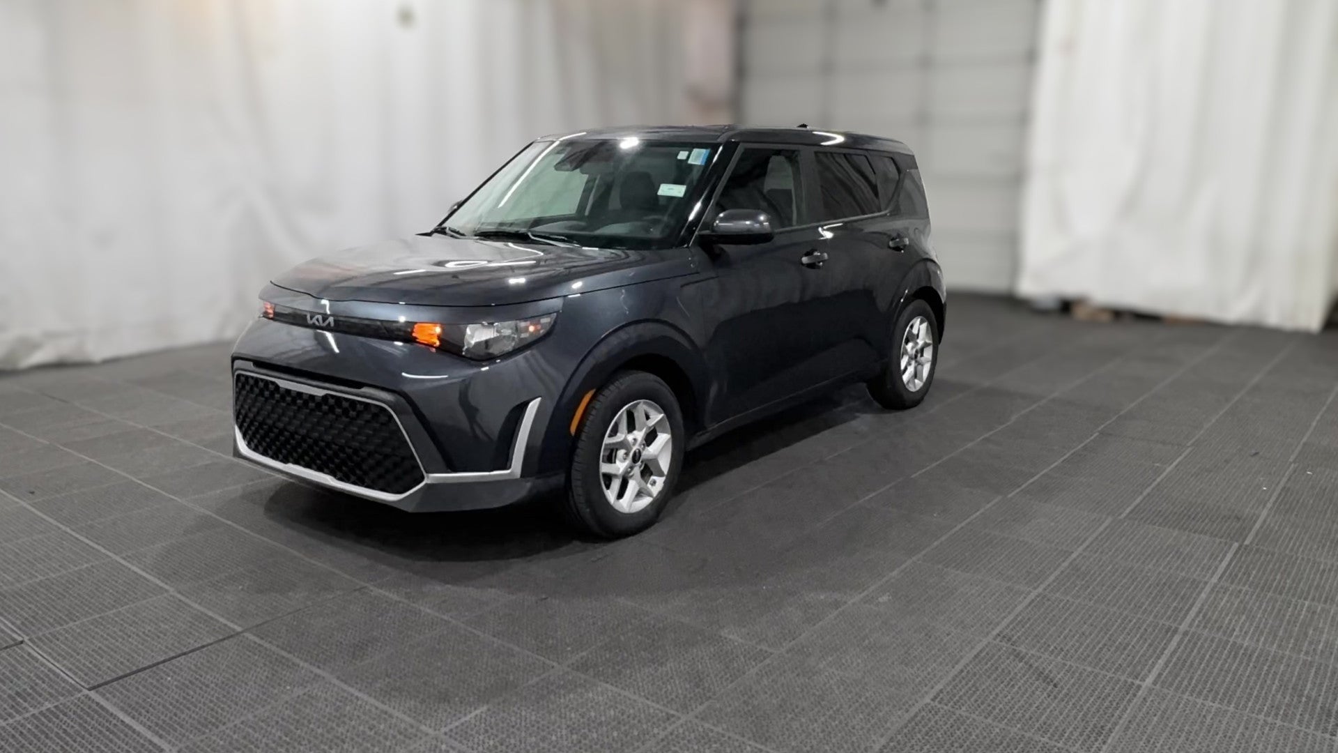 2025 Kia Soul vehicle photo