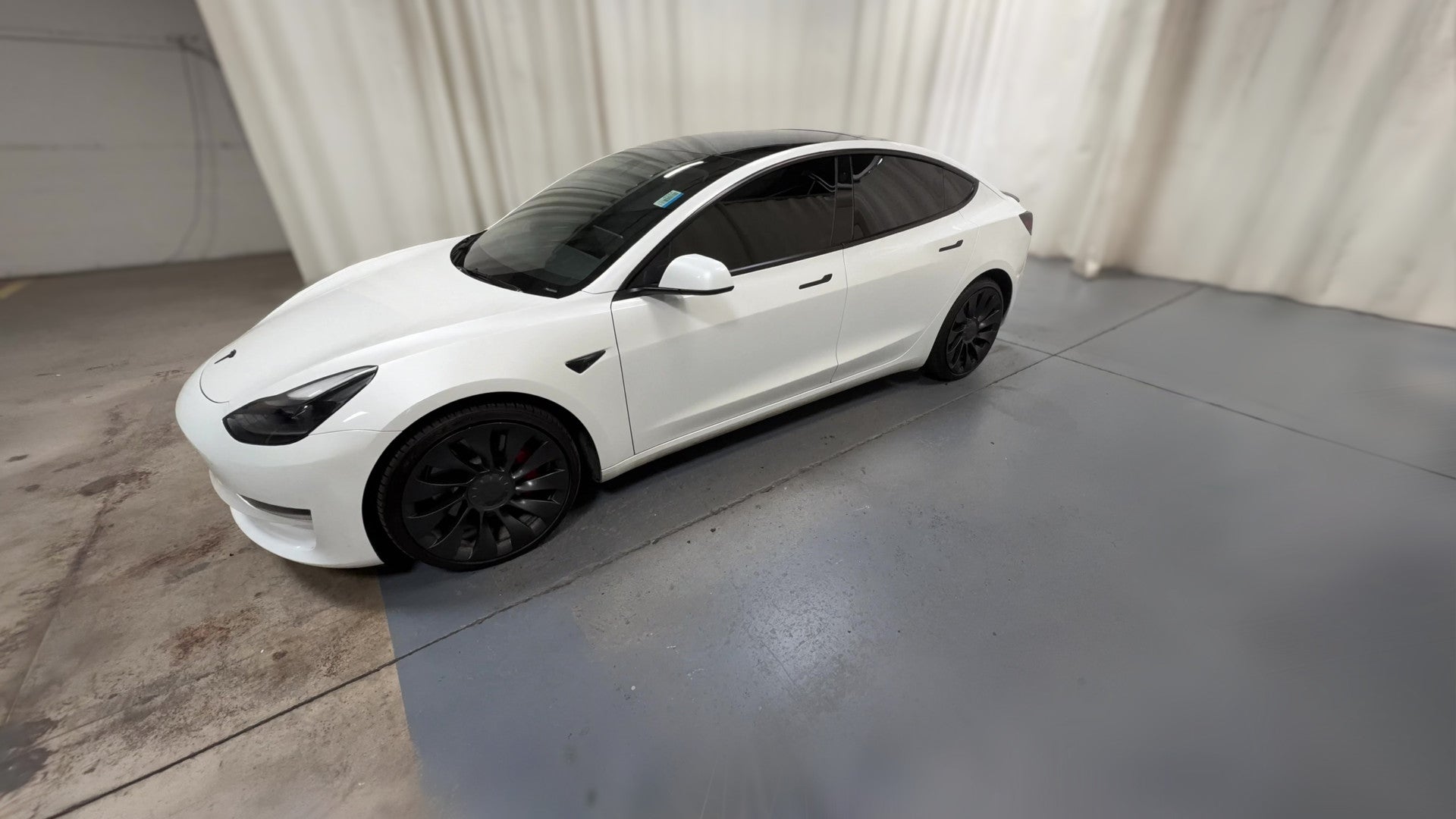 2023 Tesla Model 3 vehicle photo