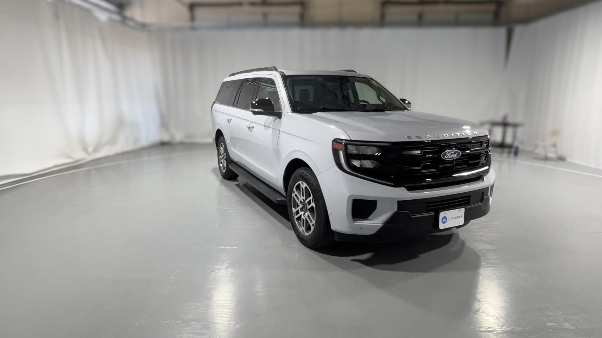 2025 Ford Expedition MAX vehicle photo
