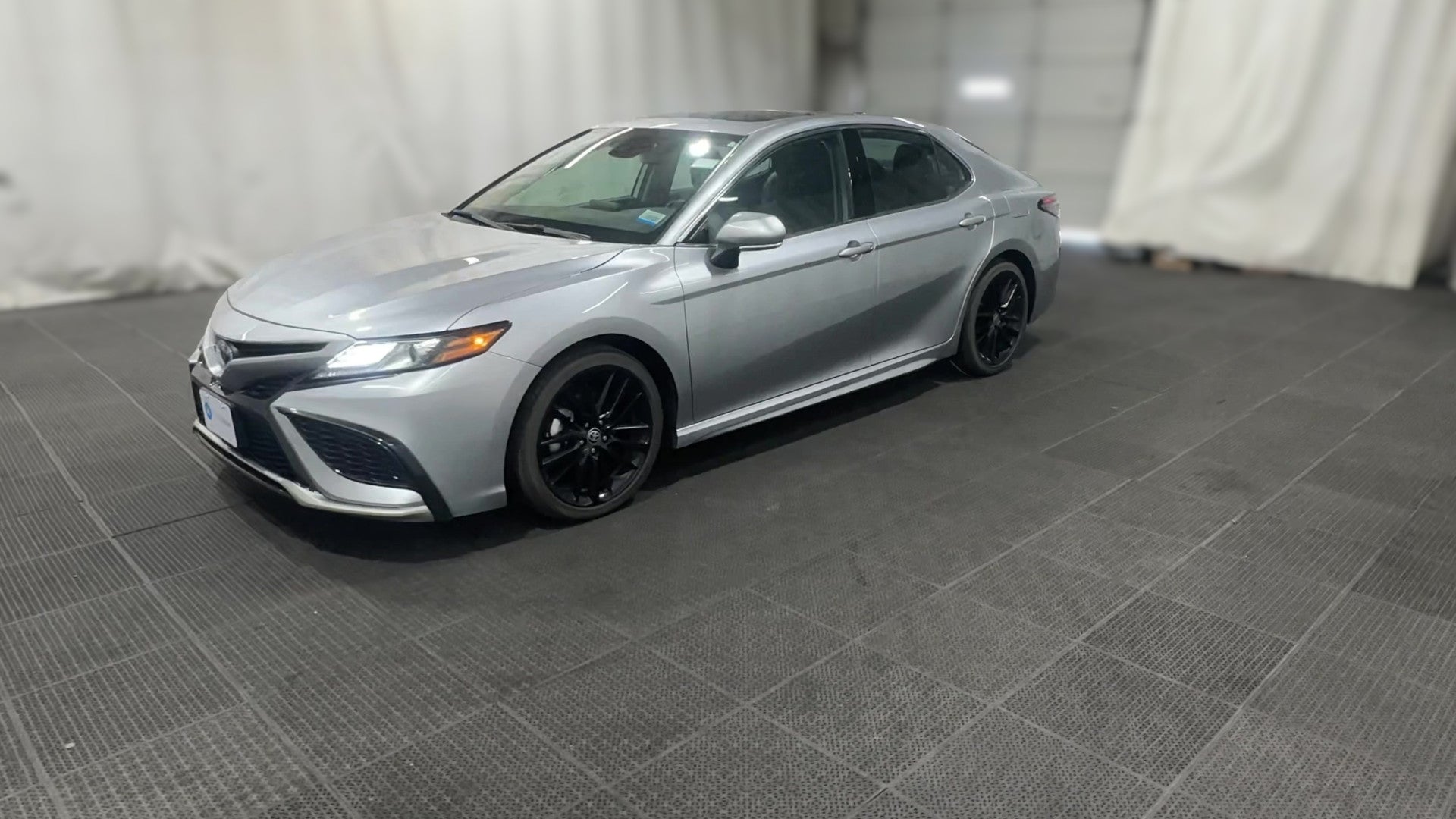 2024 Toyota Camry Hybrid vehicle photo