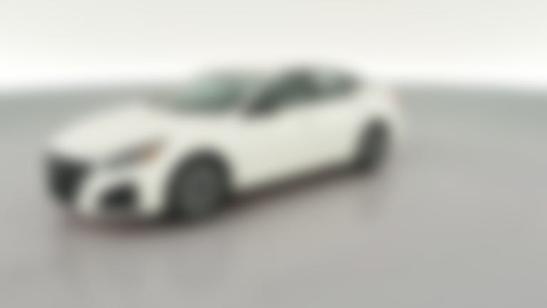 2025 Nissan Altima vehicle photo