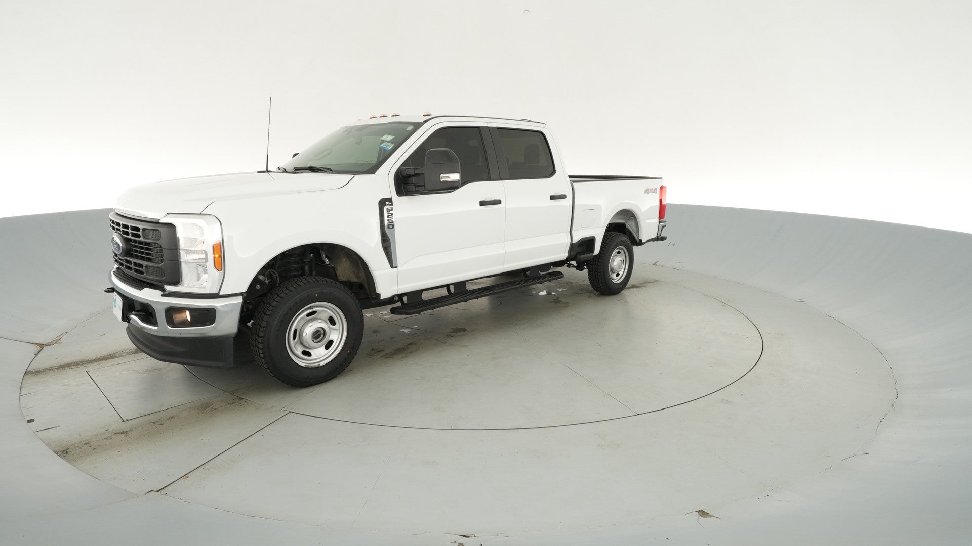 2024 Ford F250 Super Duty Crew Cab vehicle photo