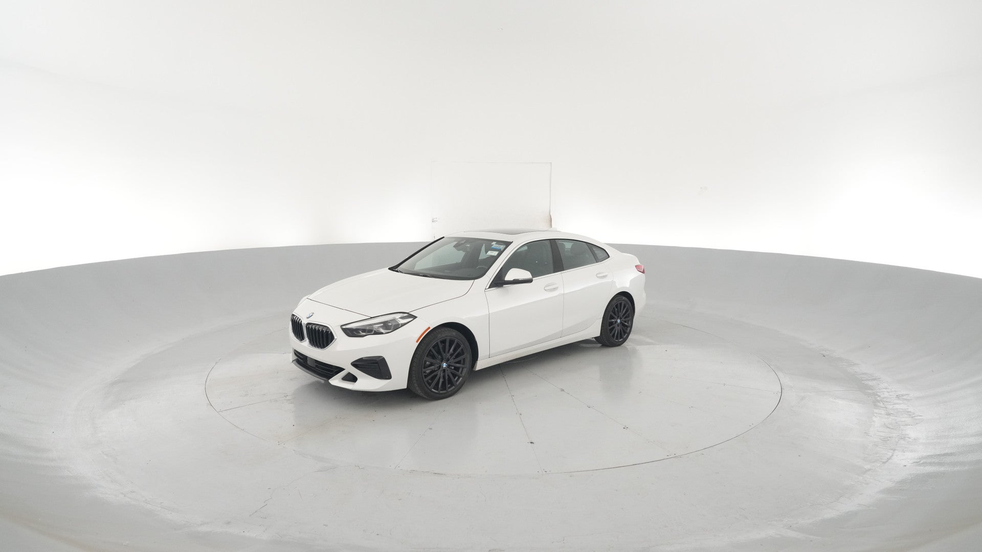 2022 BMW 2 Series vehicle photo