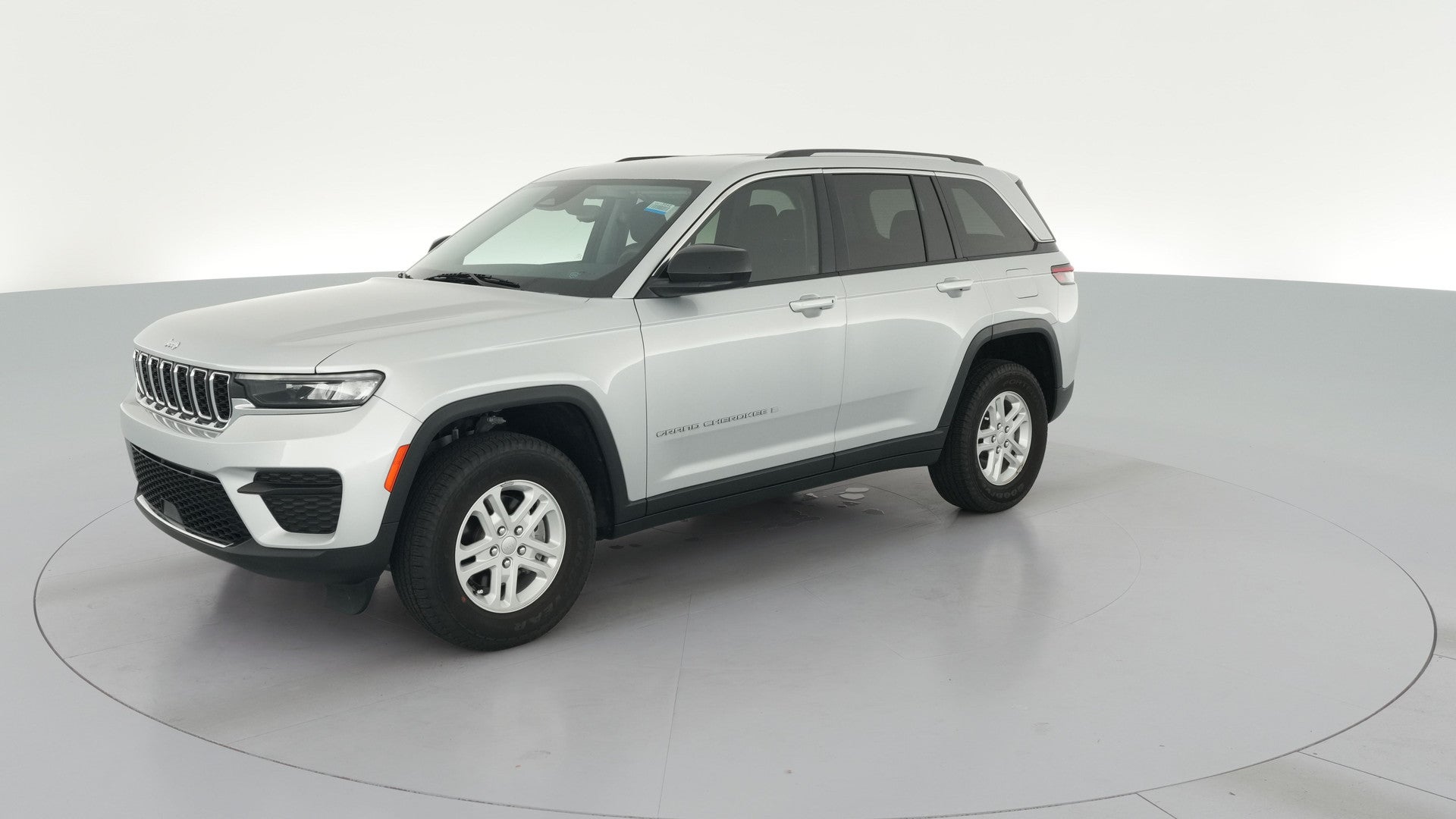 2023 Jeep Grand Cherokee vehicle photo