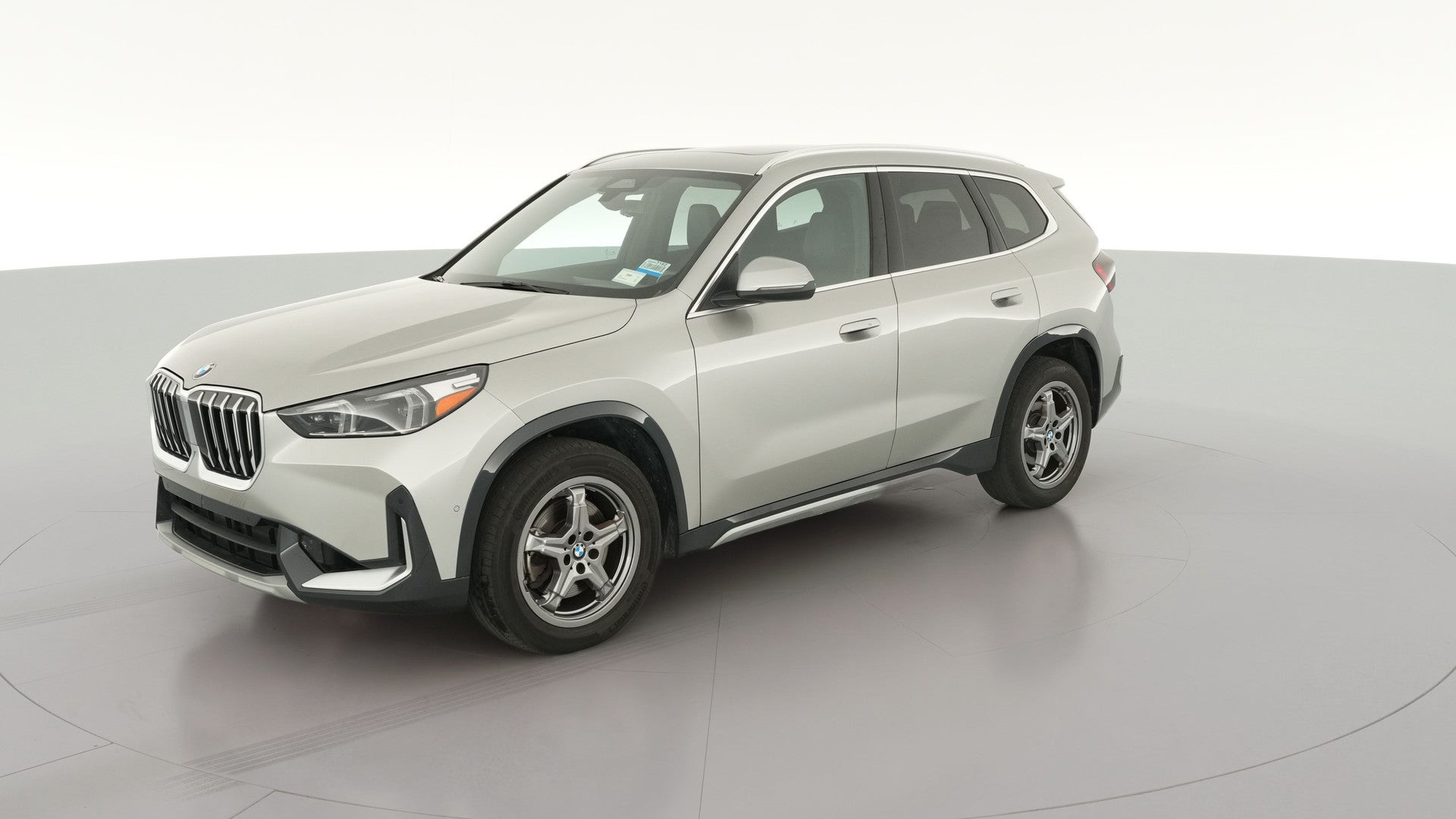 2025 BMW X1 vehicle photo
